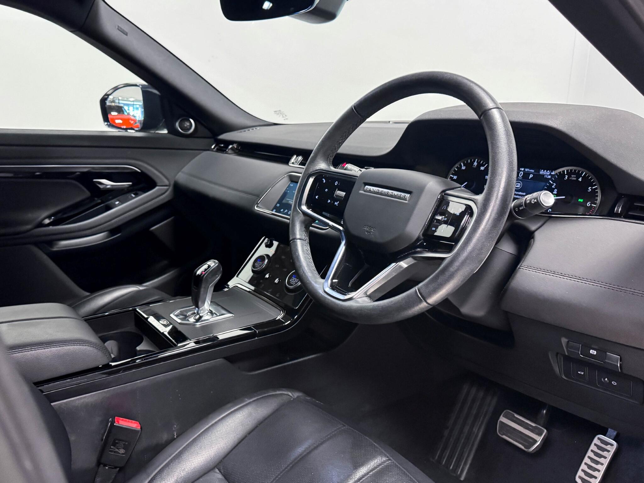 Land Rover Range Rover Evoque view 27