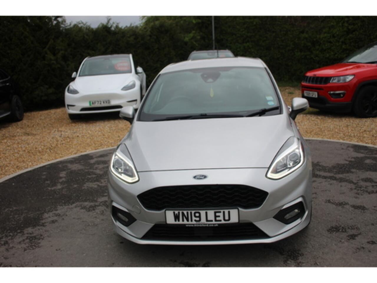 Ford Fiesta view 3