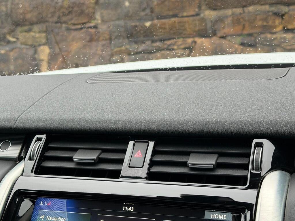 Land Rover Discovery view 33