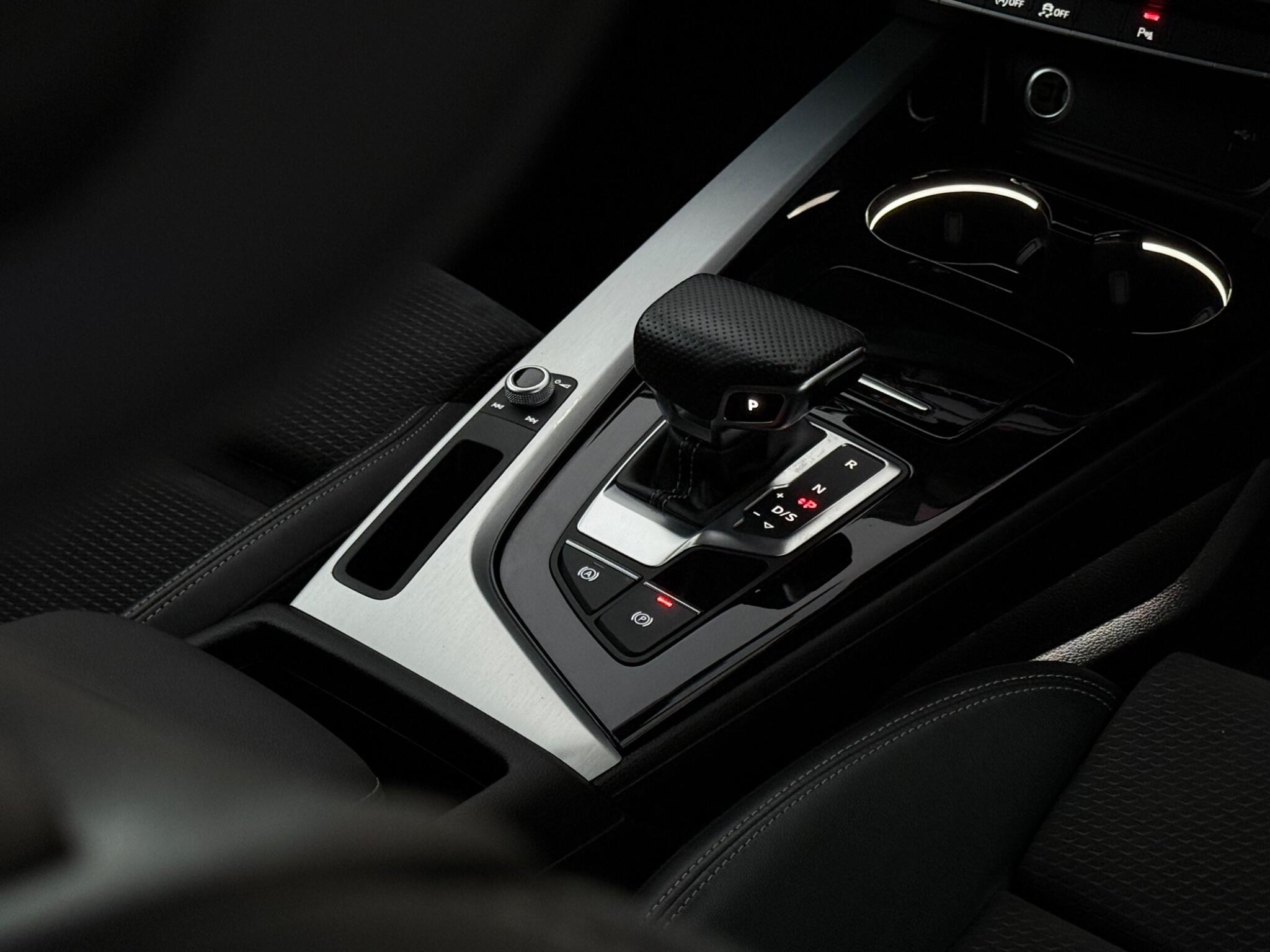 Audi A4 view 19