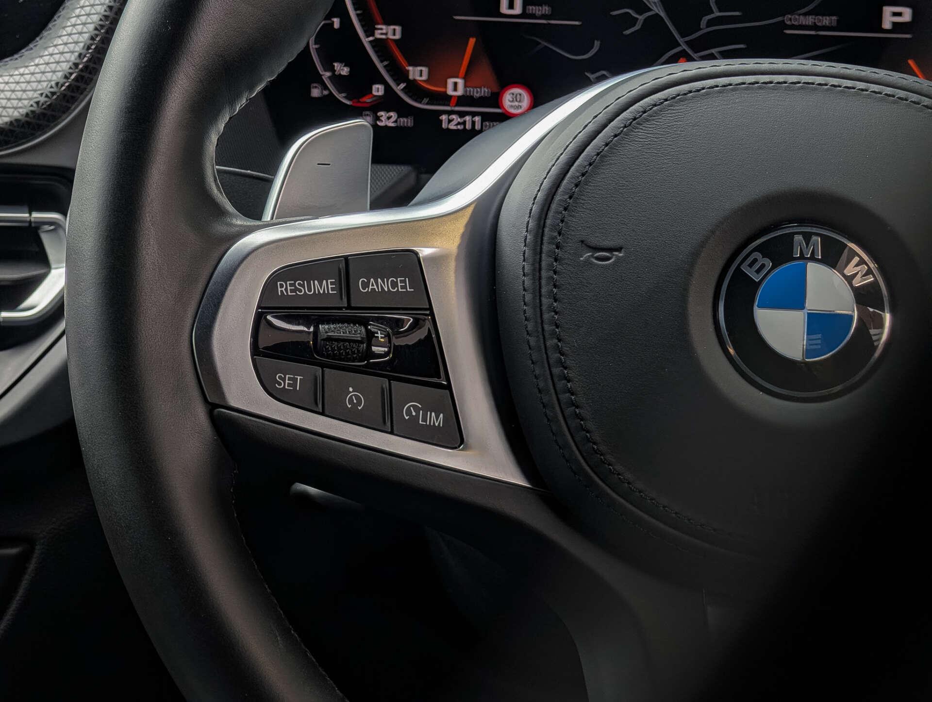 BMW 1 Series view 30