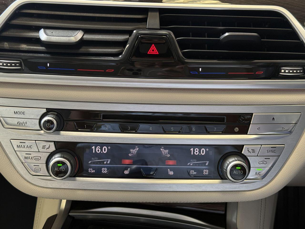 BMW 7 Series view 59