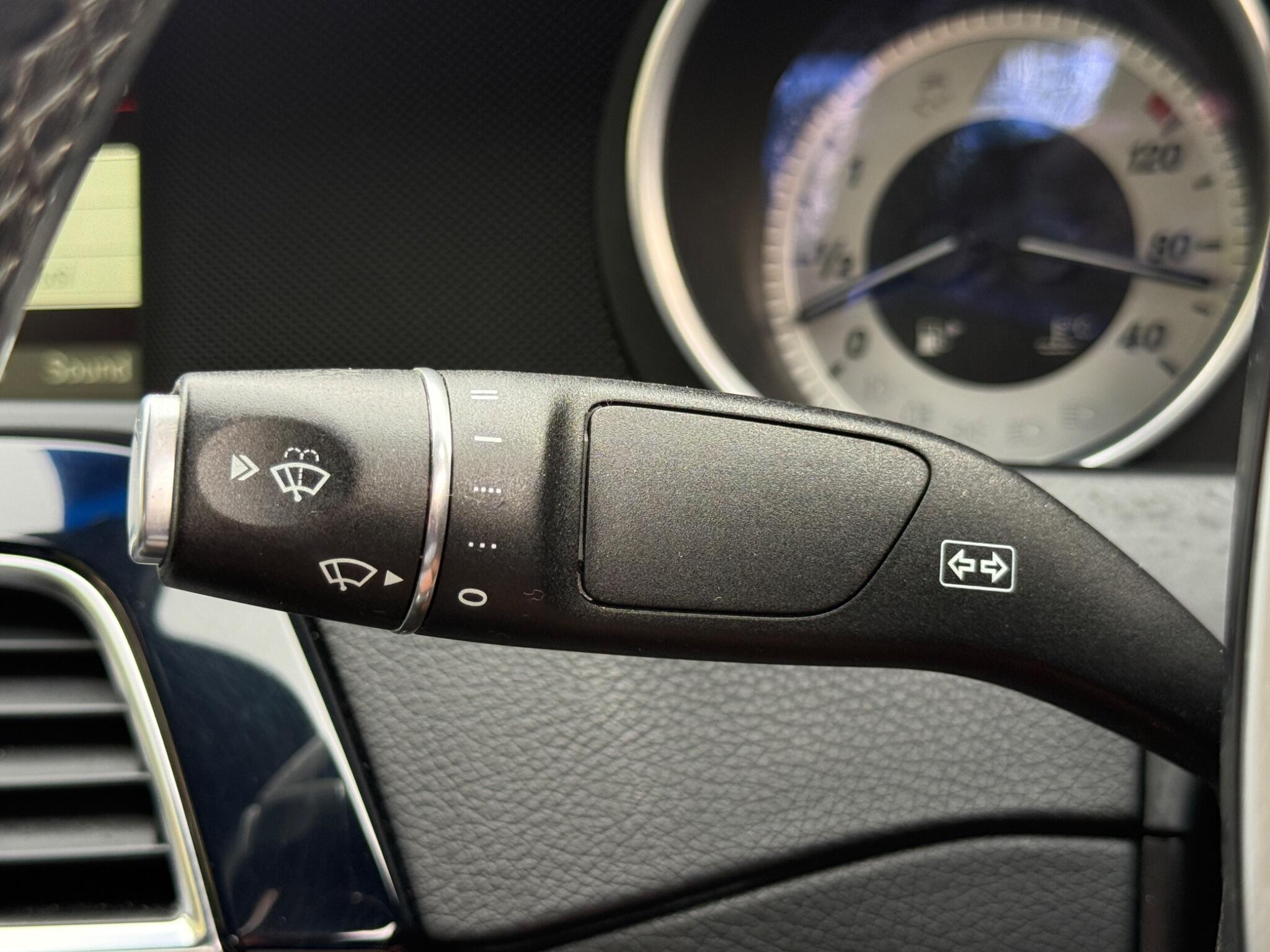 Mercedes-Benz C Class - Image 58