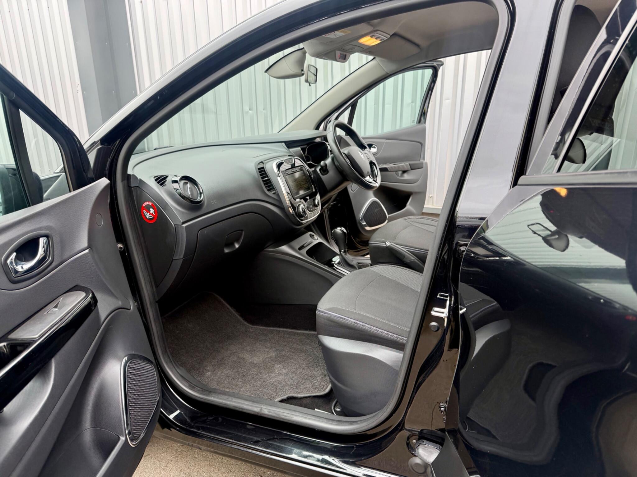 Renault Captur view 22