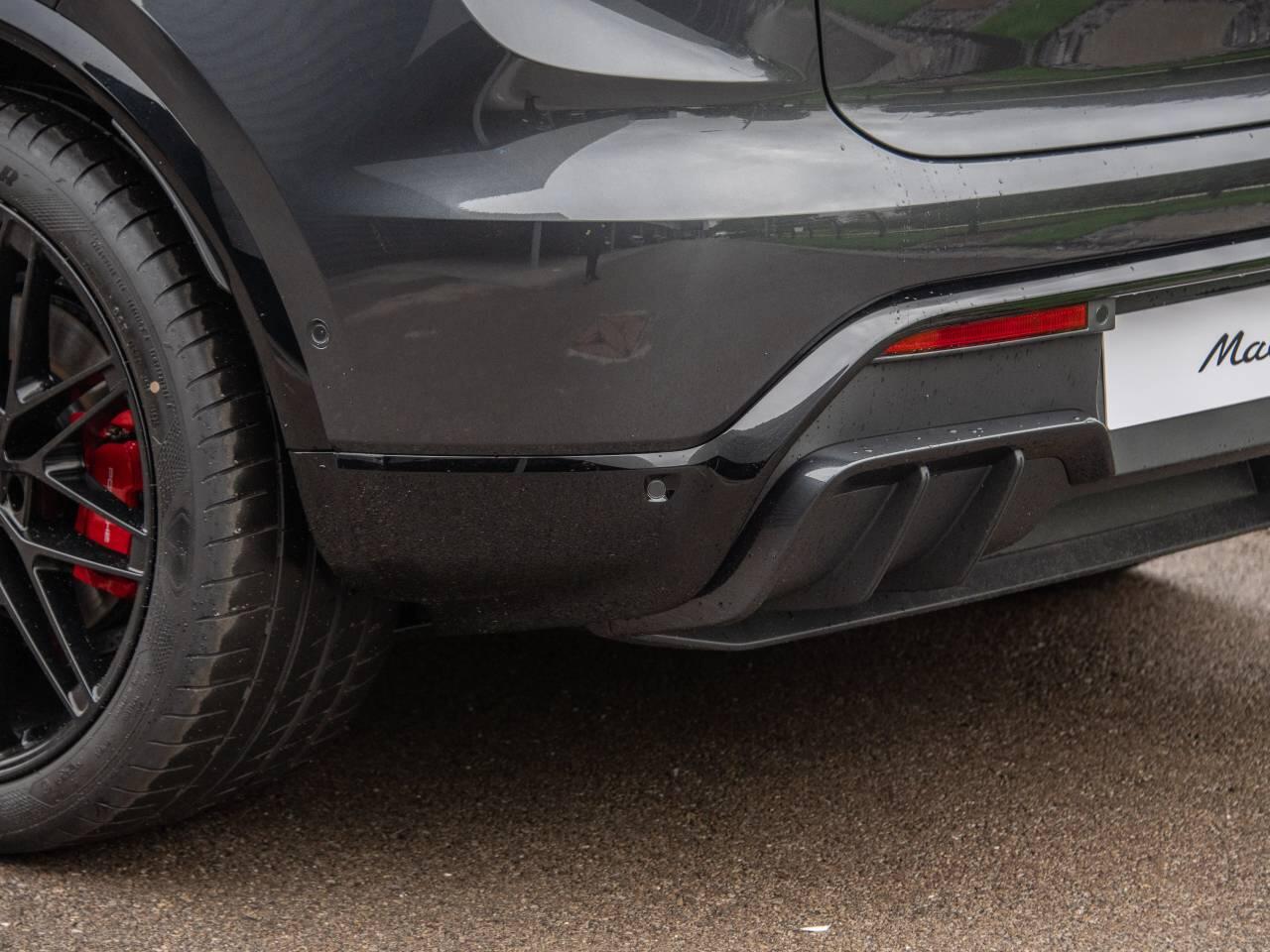 Porsche Macan view 28