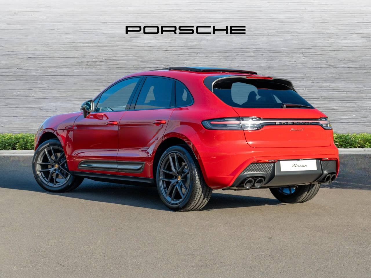 Porsche Macan view 3