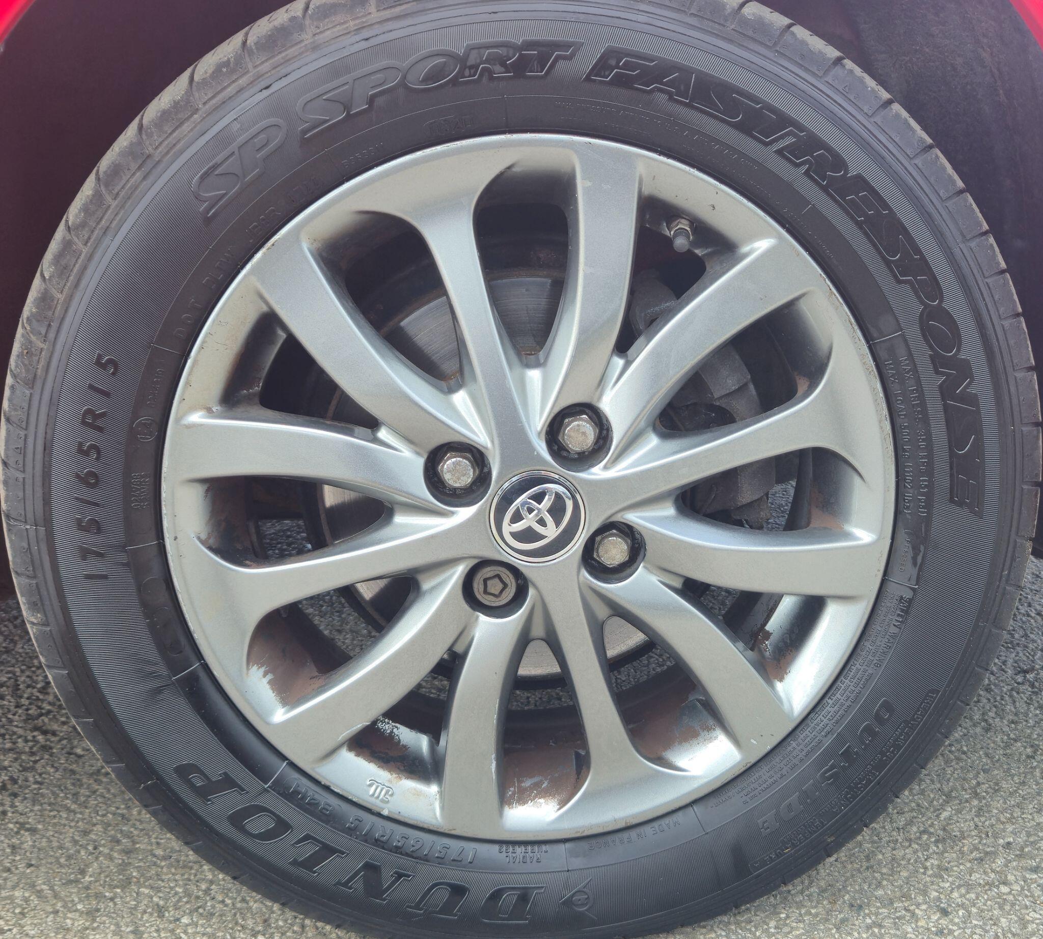 Toyota Yaris view 34