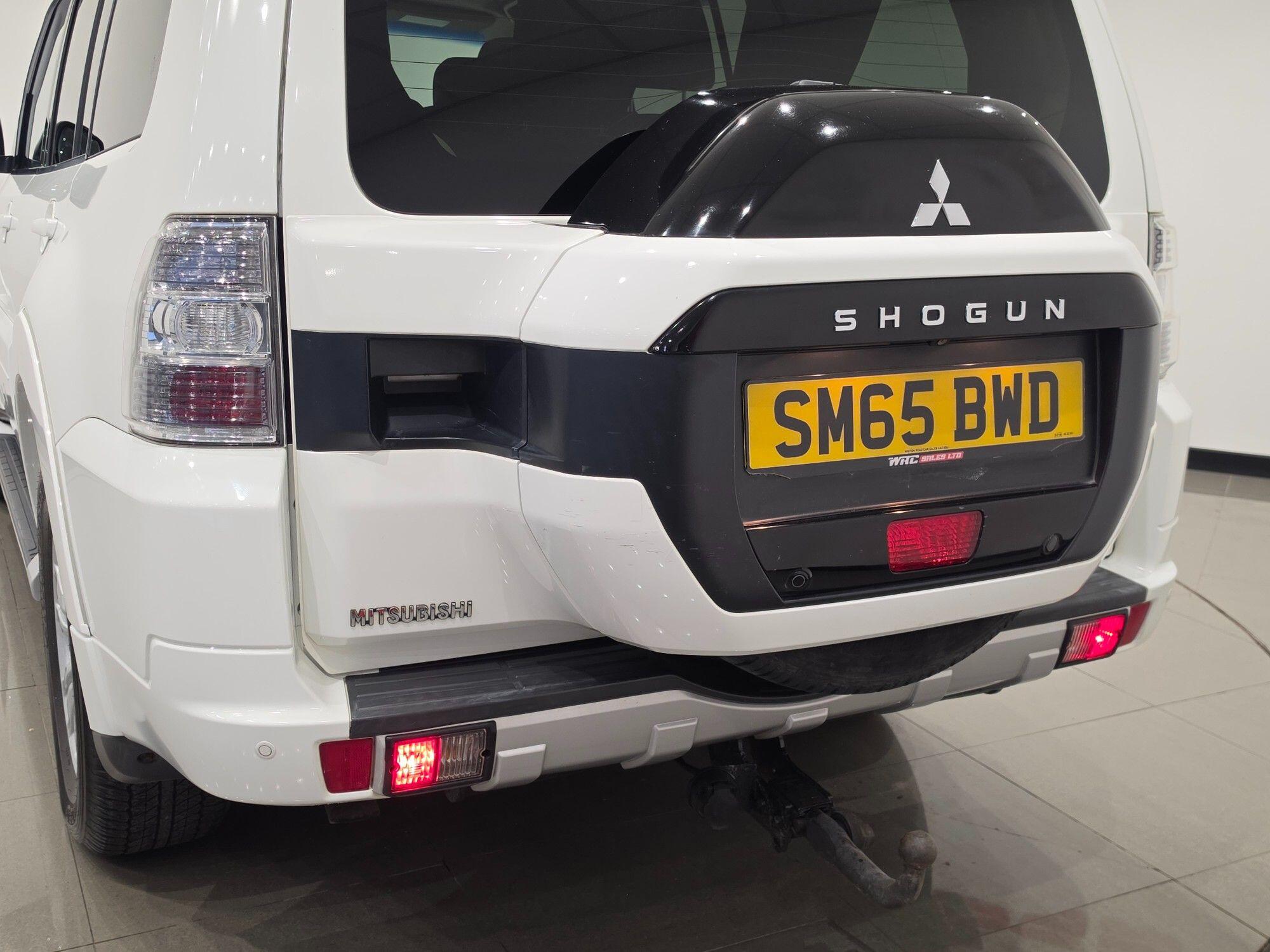 Mitsubishi Shogun view 81