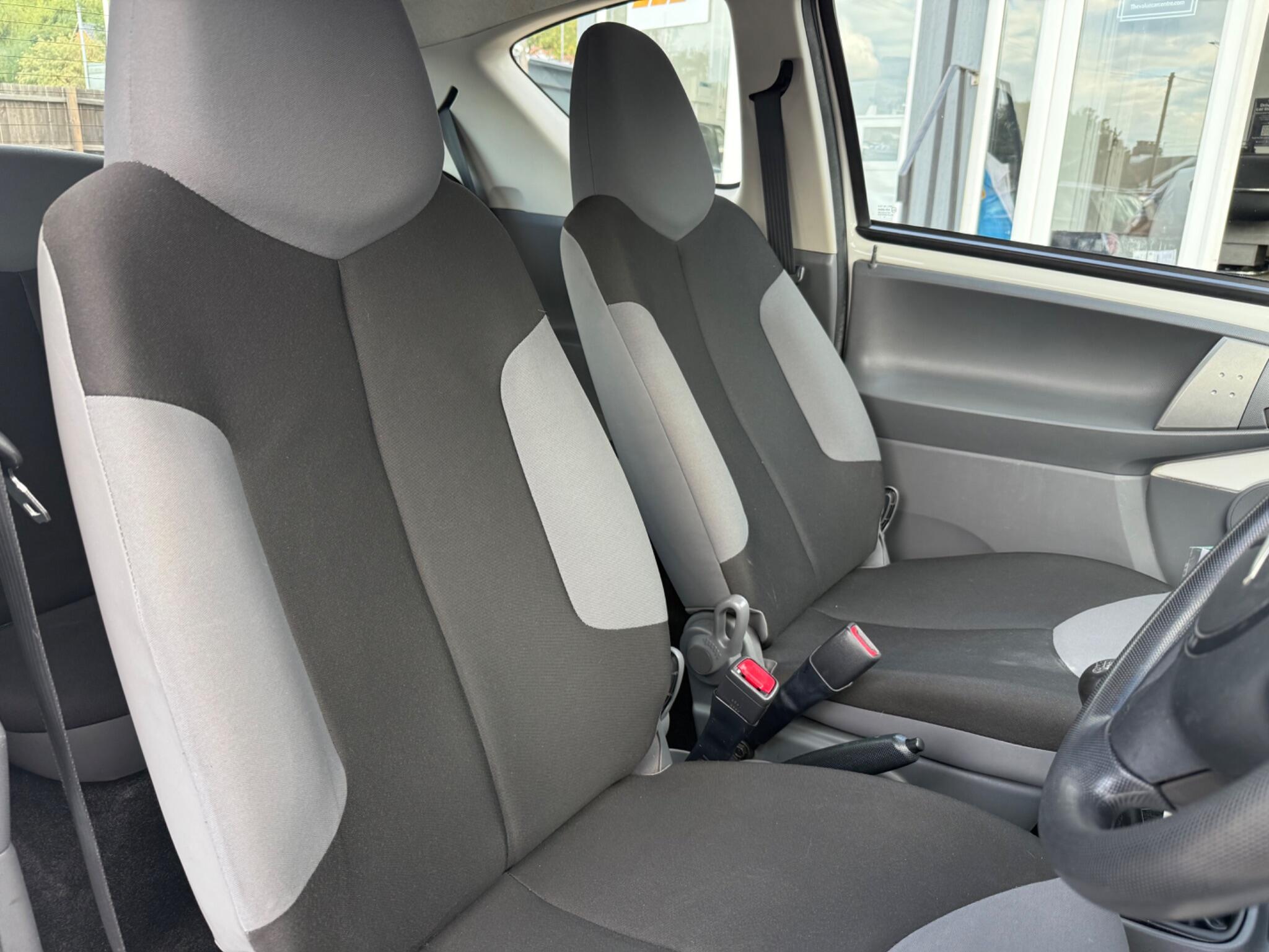 Citroen C1 view 10