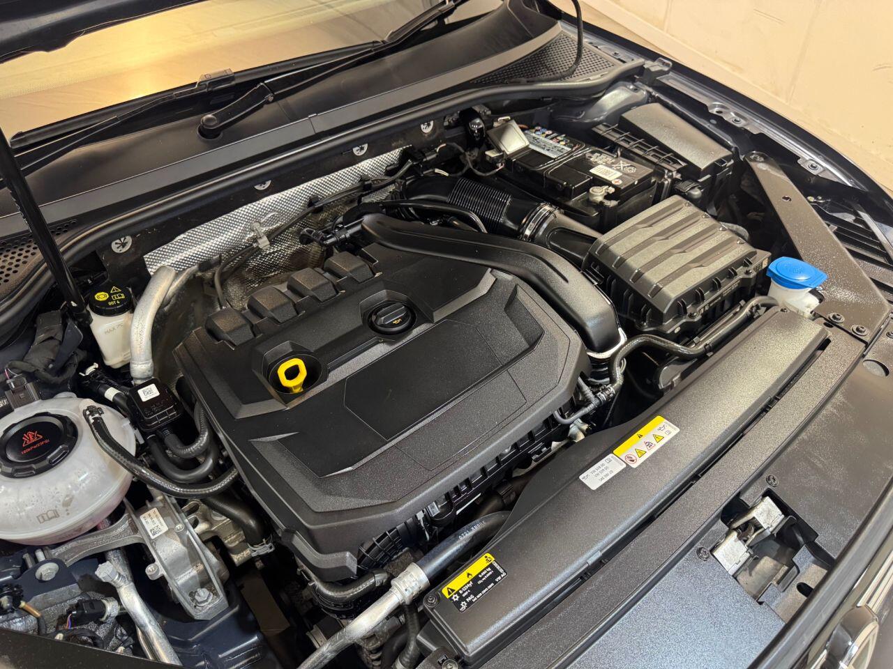 Volkswagen Passat view 29