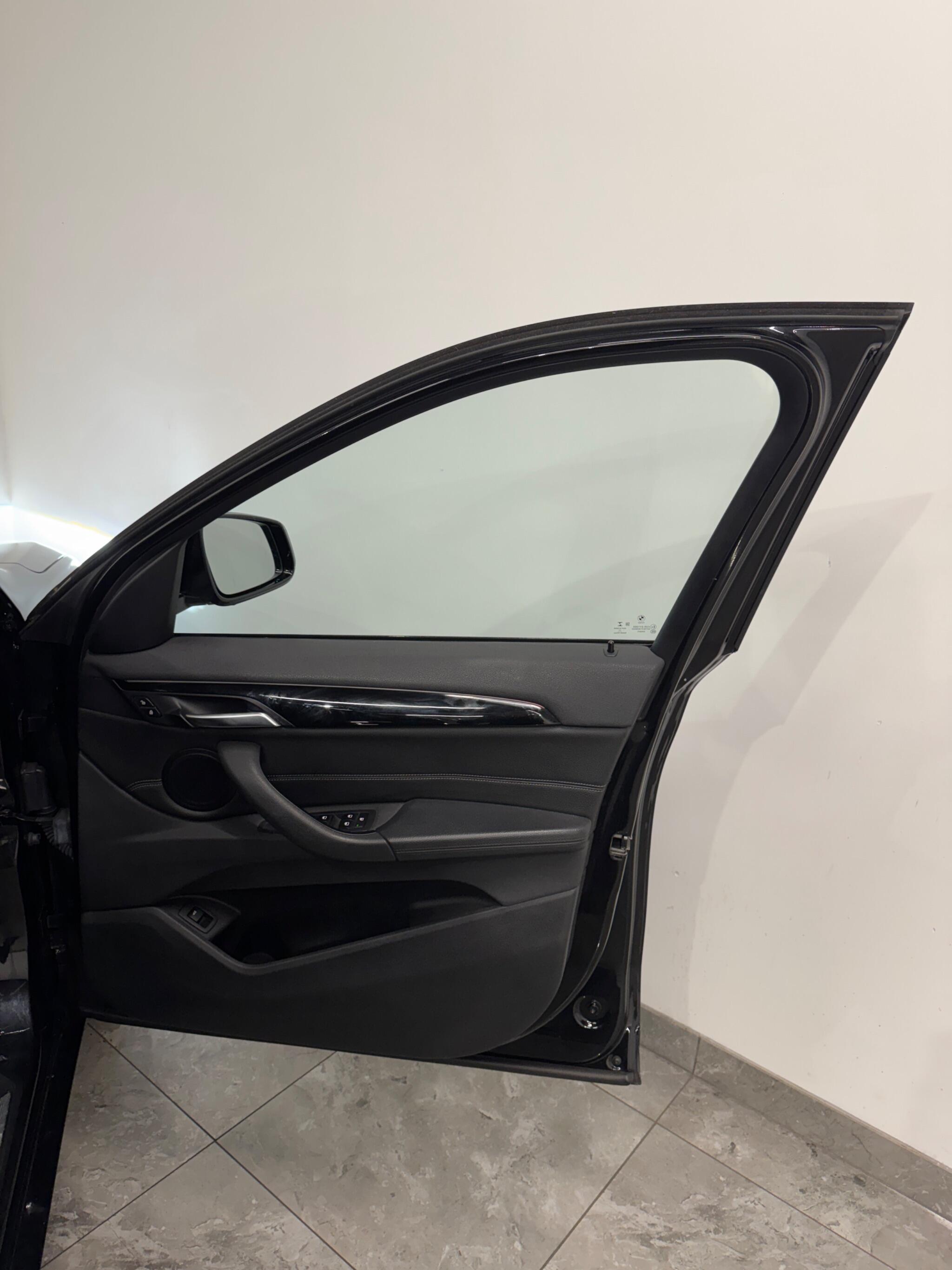 BMW X1 view 12