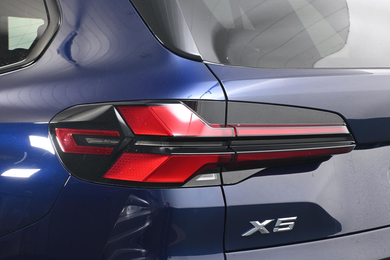 BMW X5 view 22