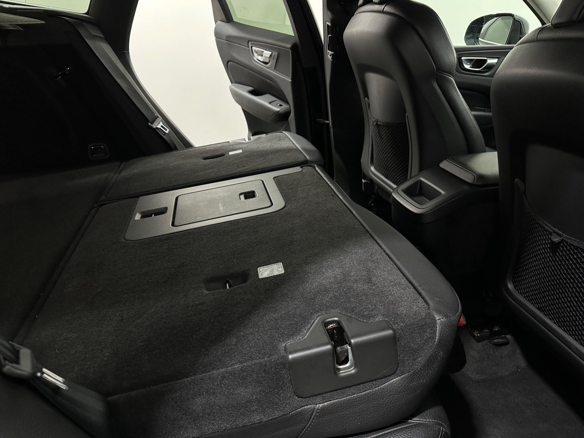 Volvo XC60 view 46