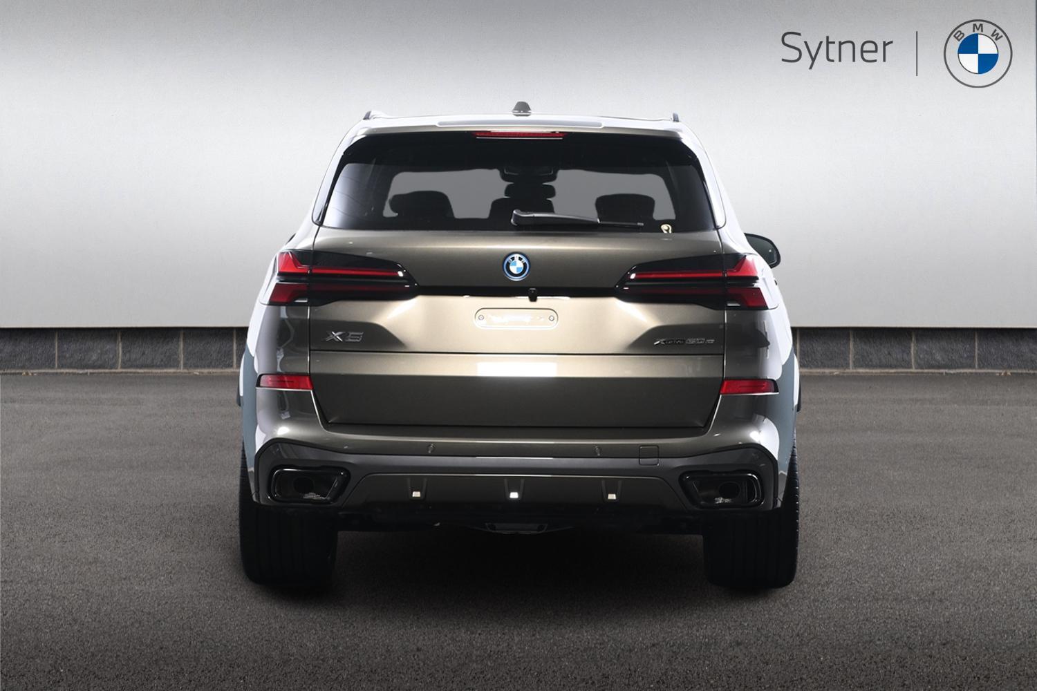 BMW X5 view 15