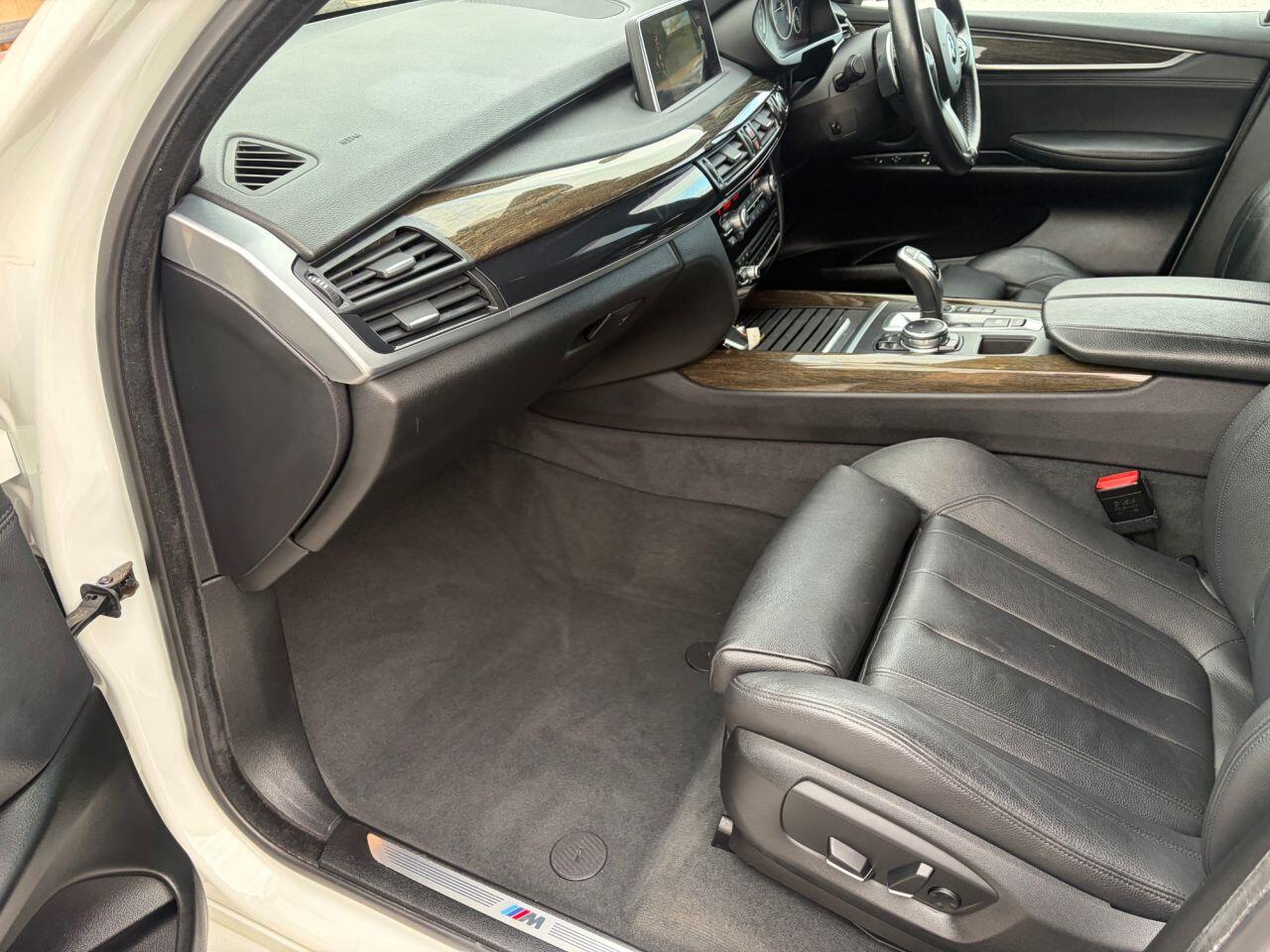 BMW X5 view 18