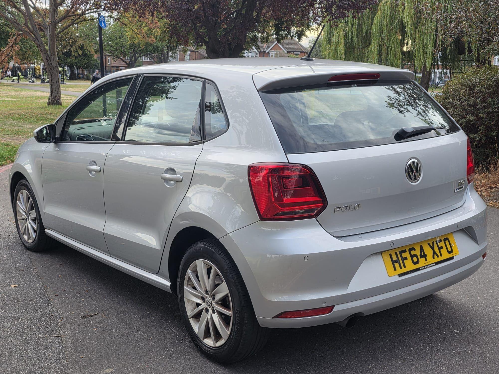 Volkswagen Polo view 5