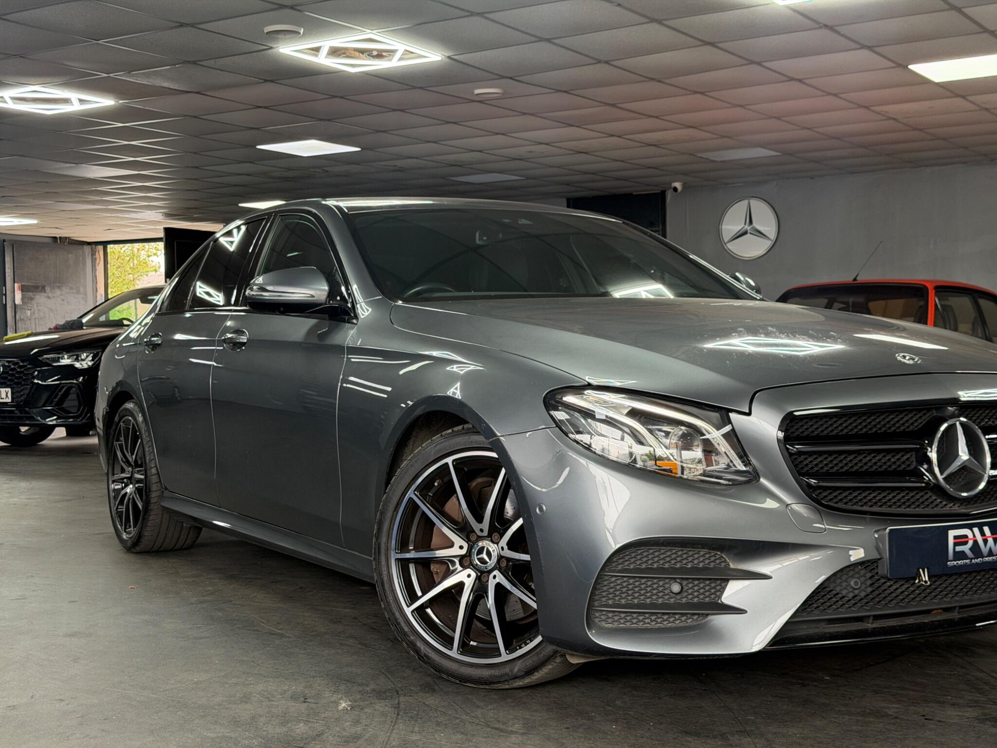 Mercedes-Benz E Class view 3