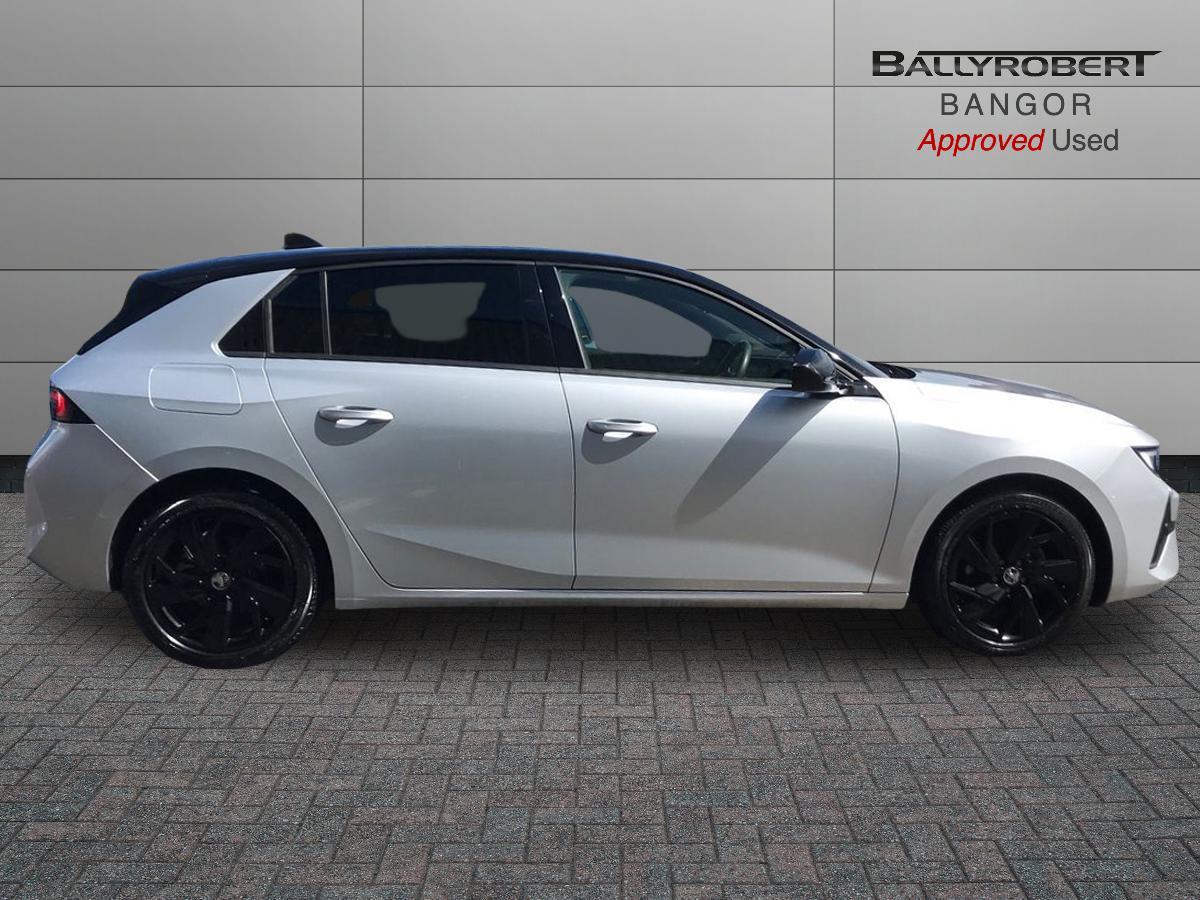 Vauxhall Astra view 9