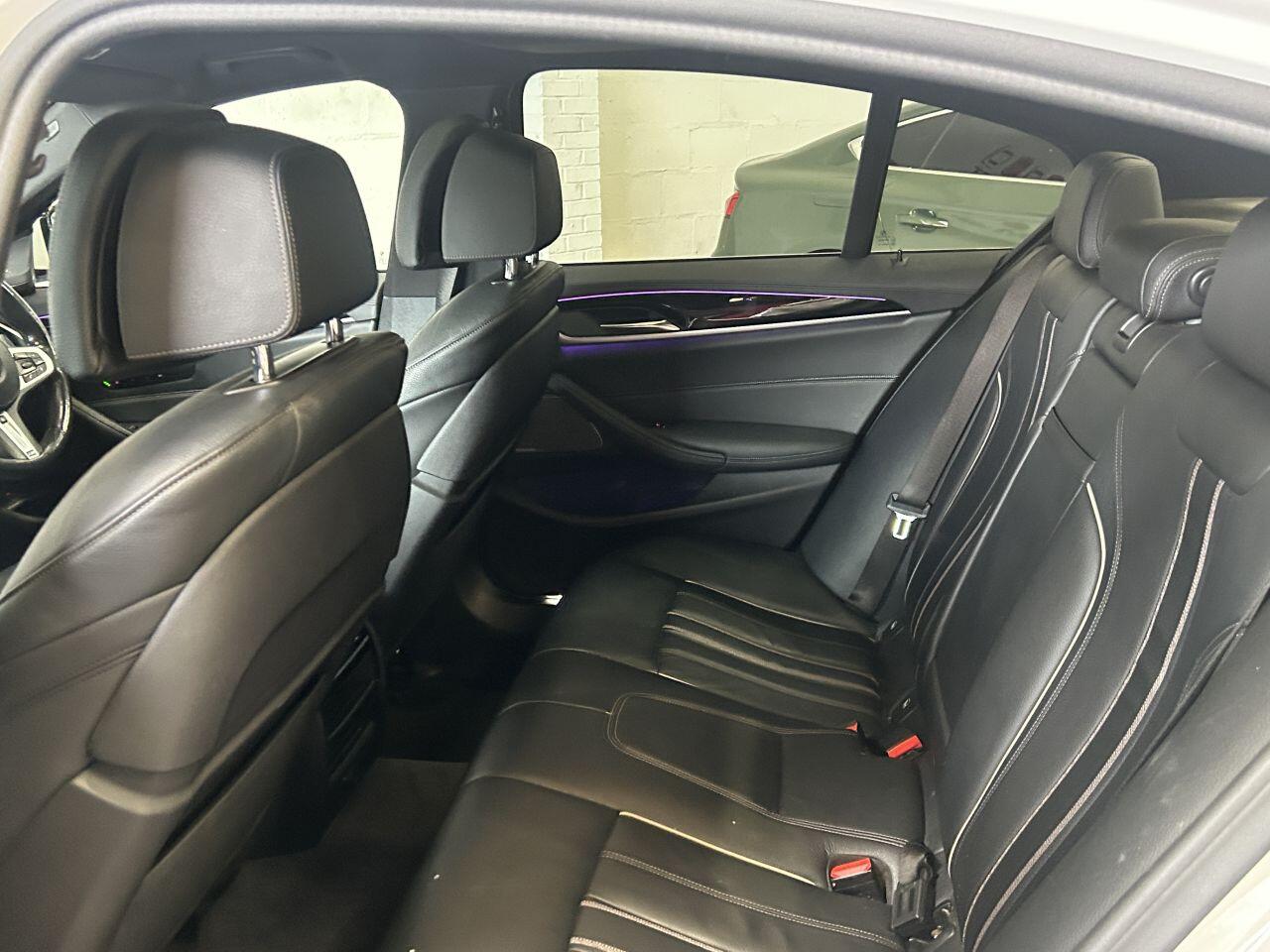 BMW 5 Series view 47