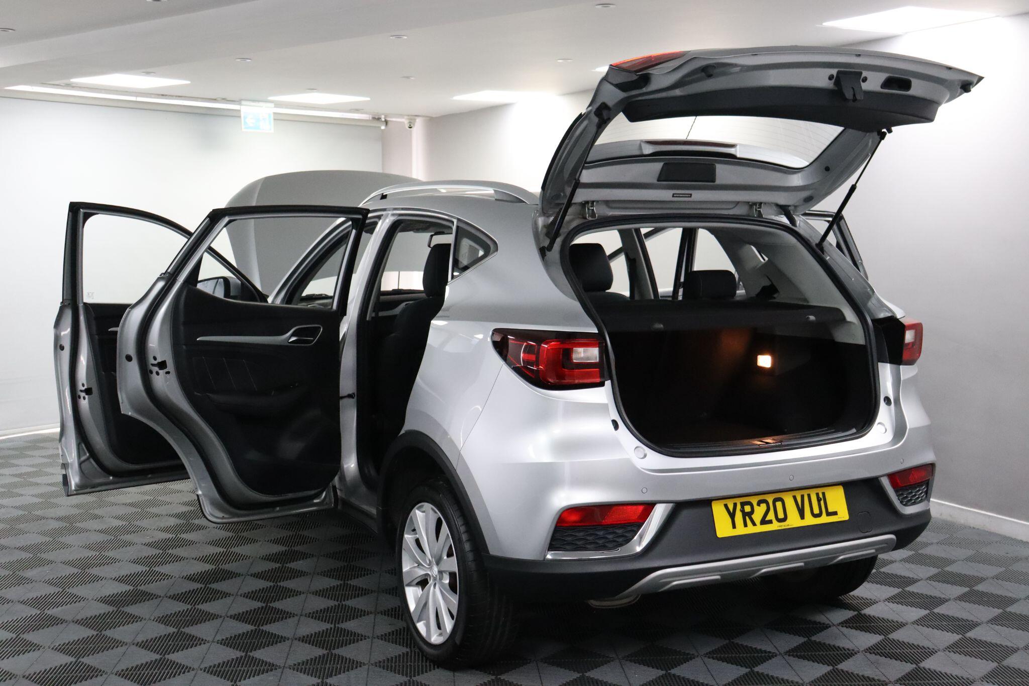 MG MG ZS view 21