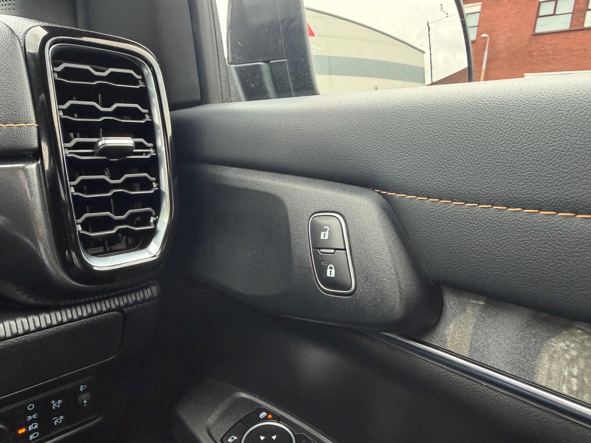 Ford Ranger view 16