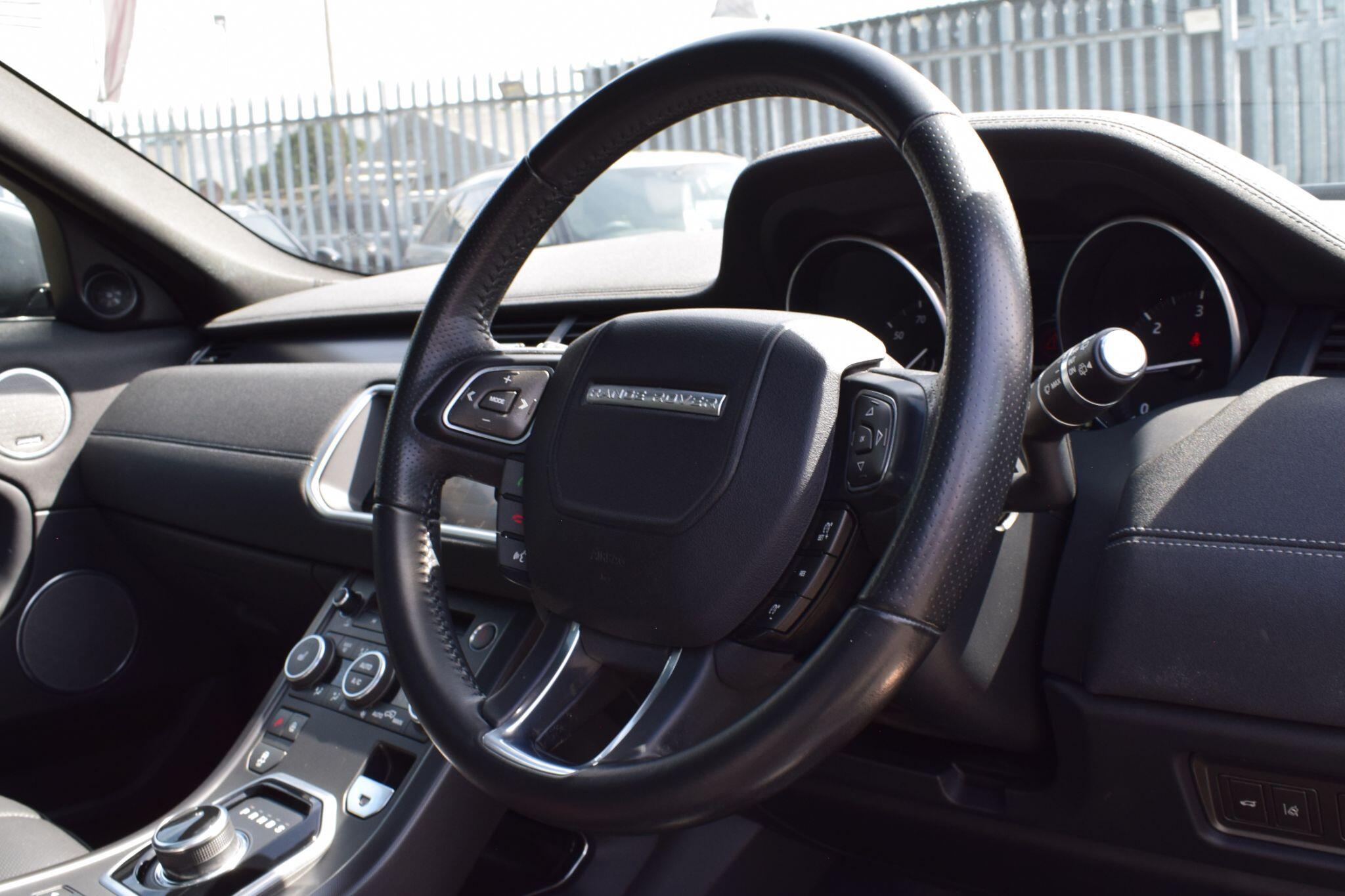 Land Rover Range Rover Evoque view 20
