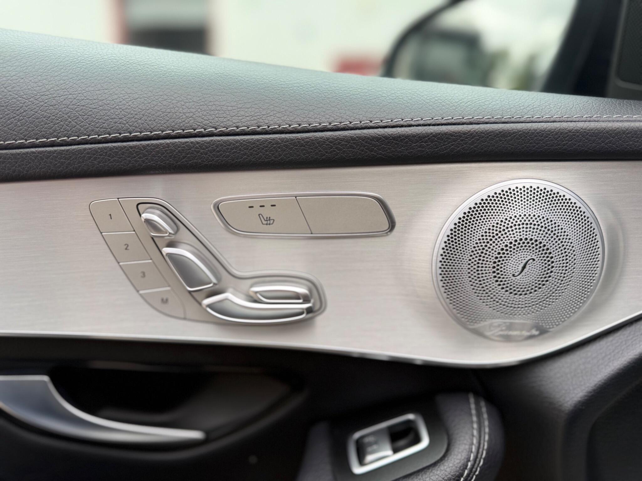 Mercedes-Benz GLC view 18