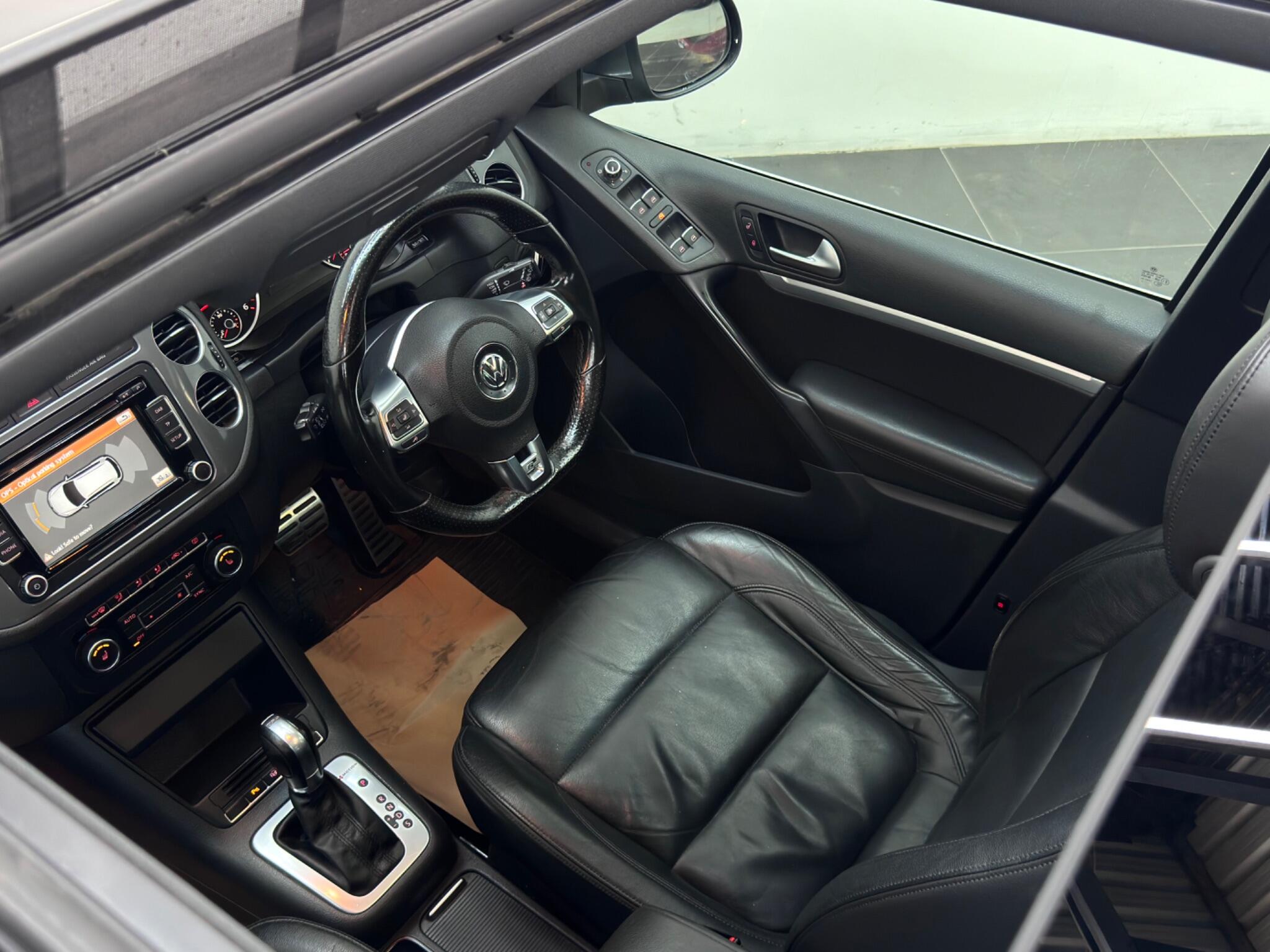 Volkswagen Tiguan view 5