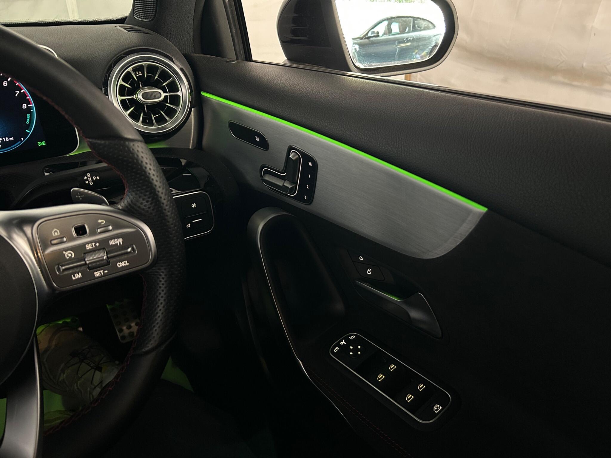 Mercedes-Benz A-Class view 25