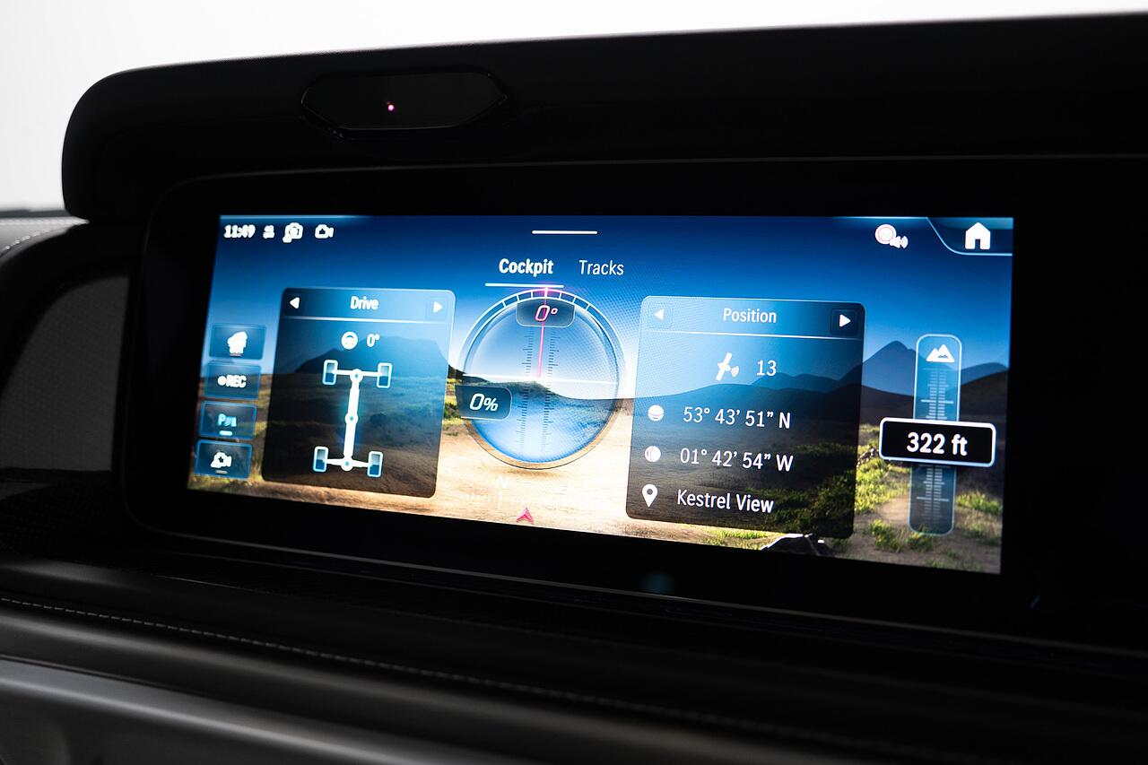 Mercedes-Benz G-Class view 15