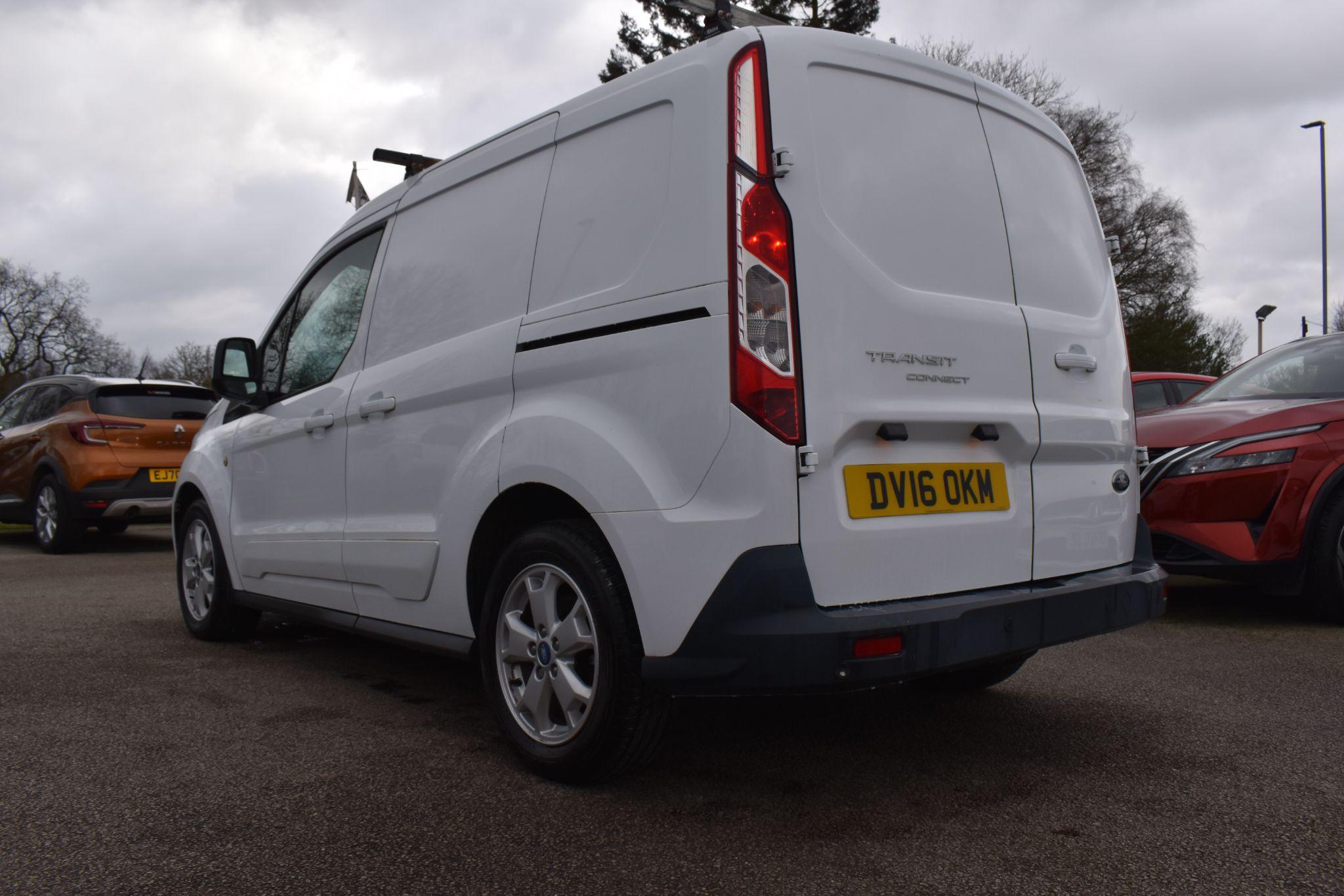 Transit Connect - 1.6 TDCi 200 Limited L1 H1 5dr - Image 11