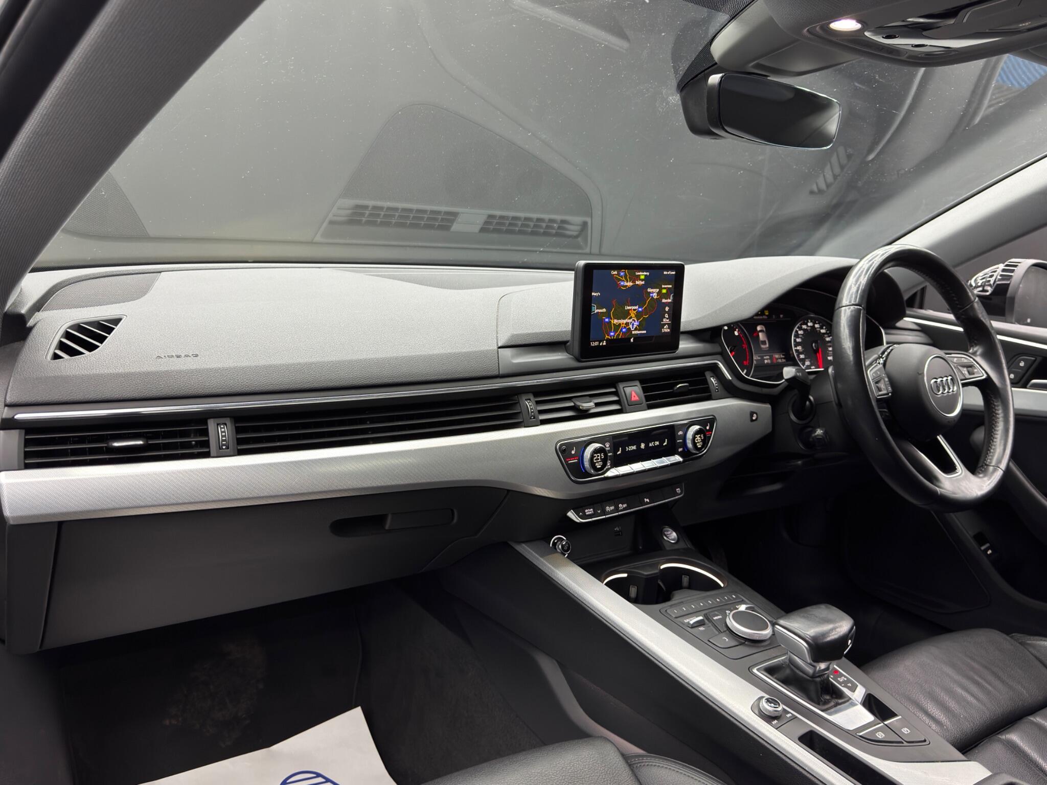 Audi A5 view 11