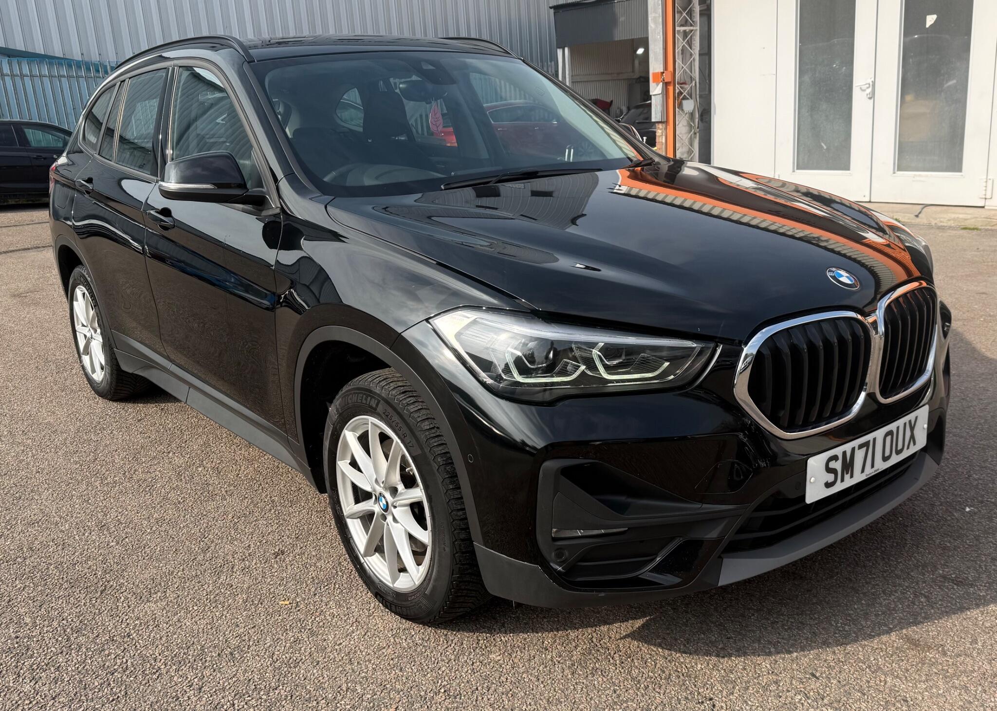 BMW X1 main image