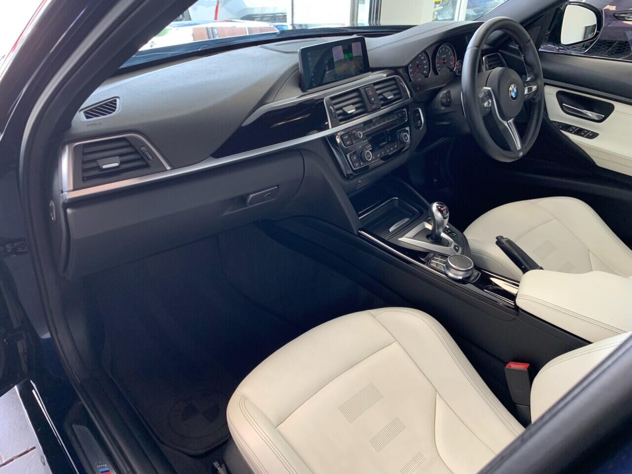 BMW M3 view 31