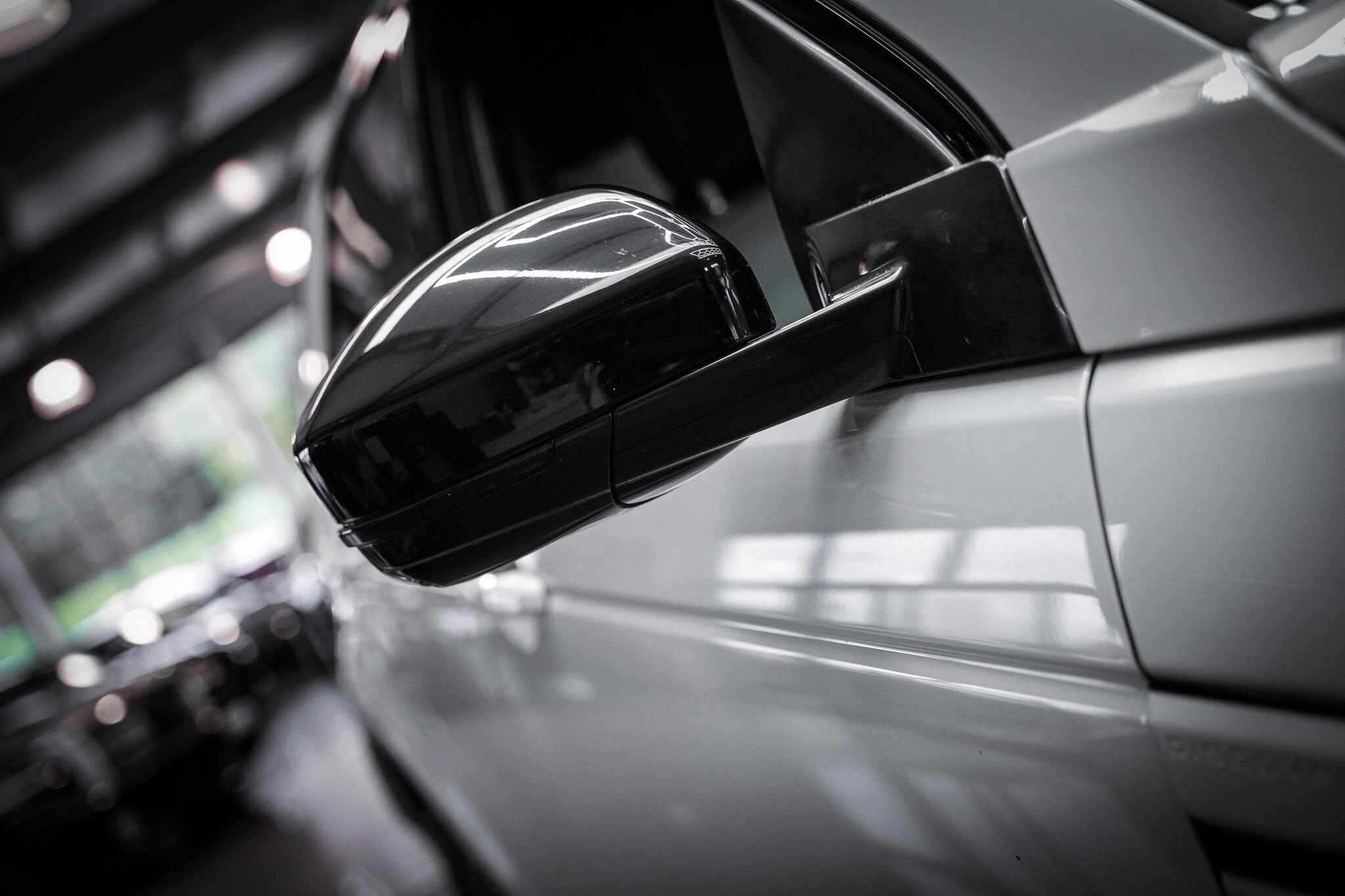 Land Rover Discovery Sport view 35