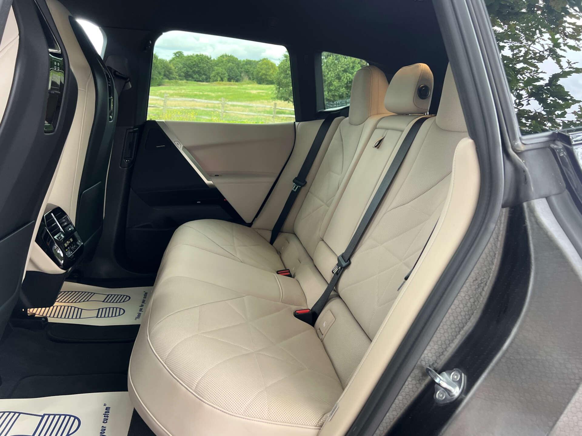 BMW iX view 36