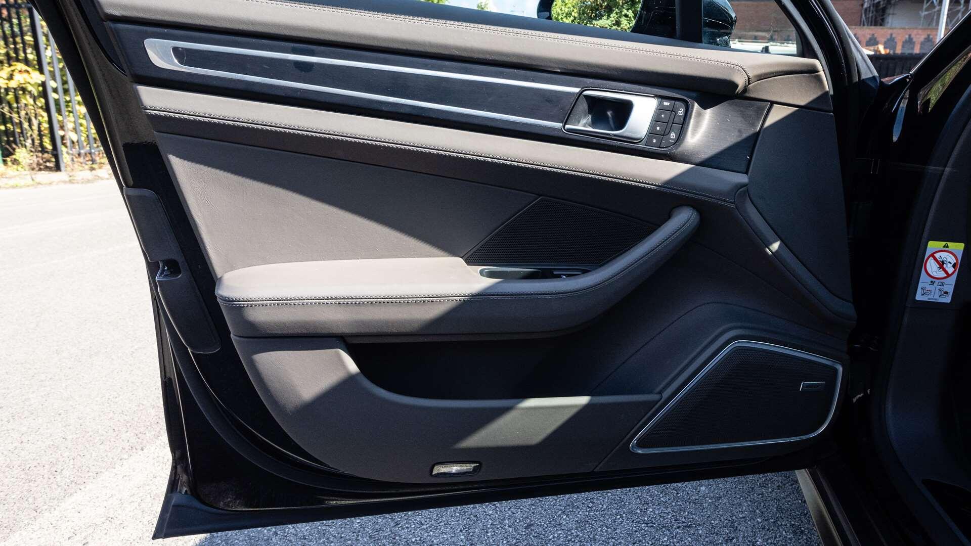 Porsche Panamera view 37