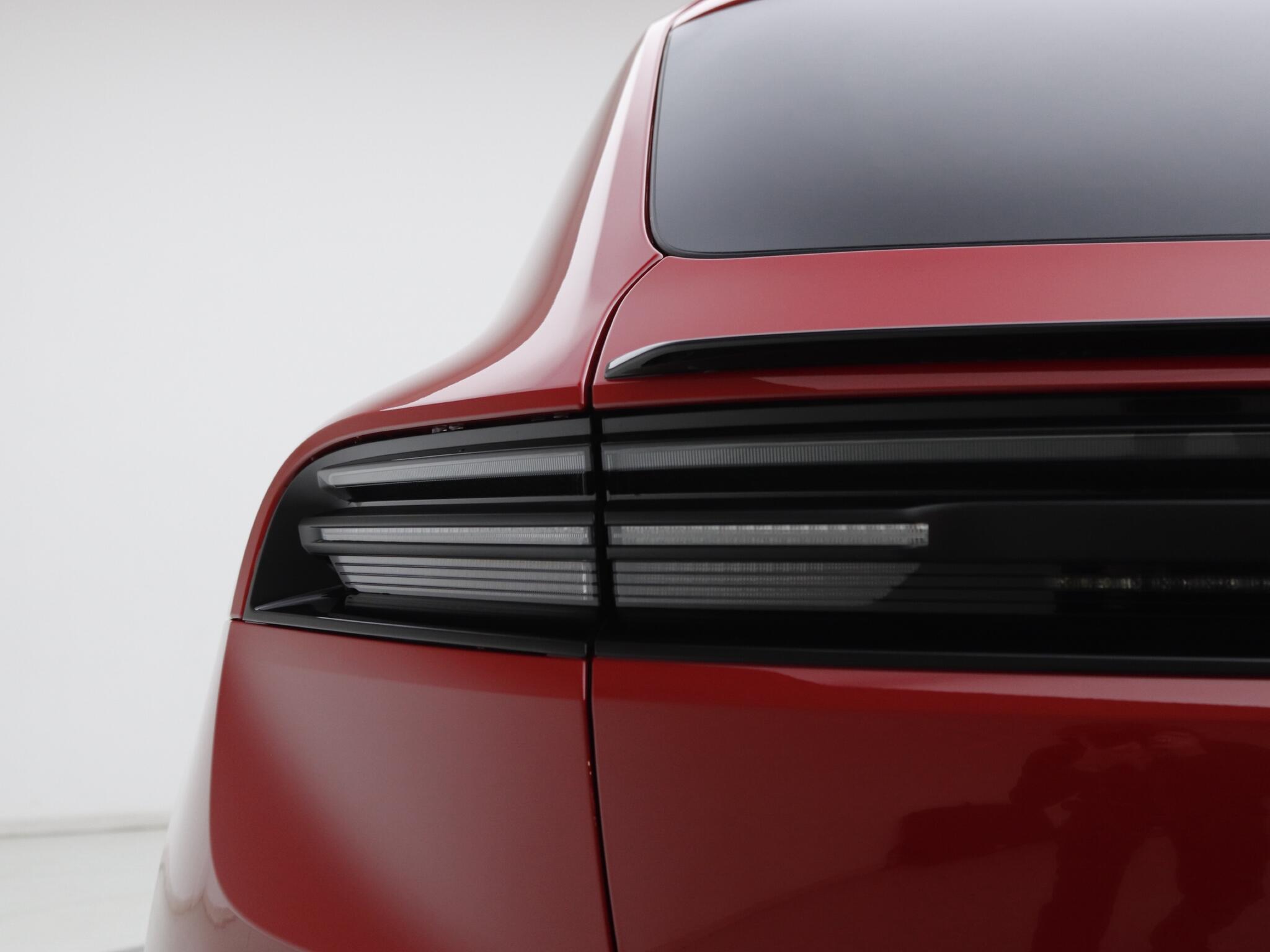 Porsche Macan view 21