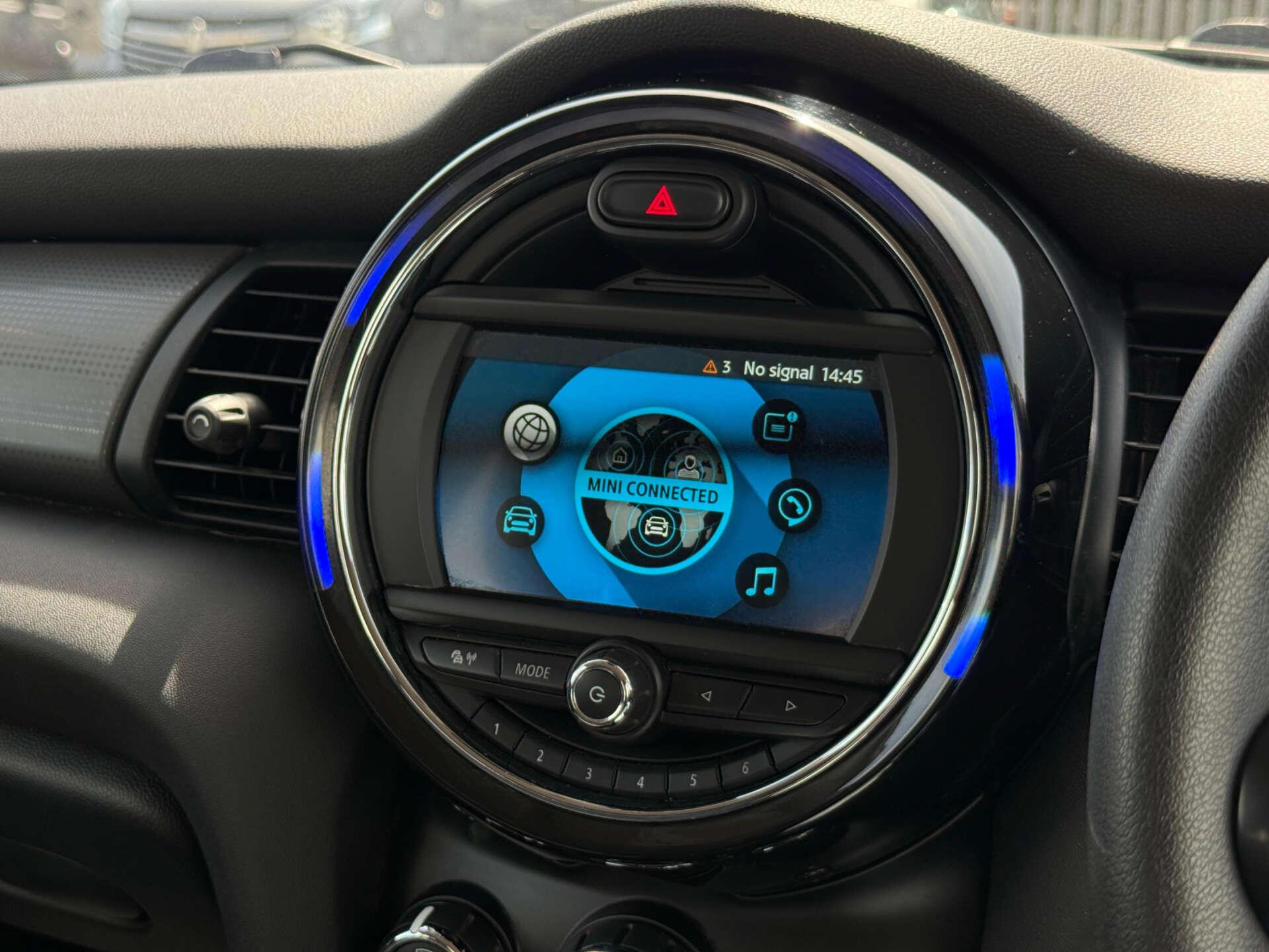 Mini Cooper view 57
