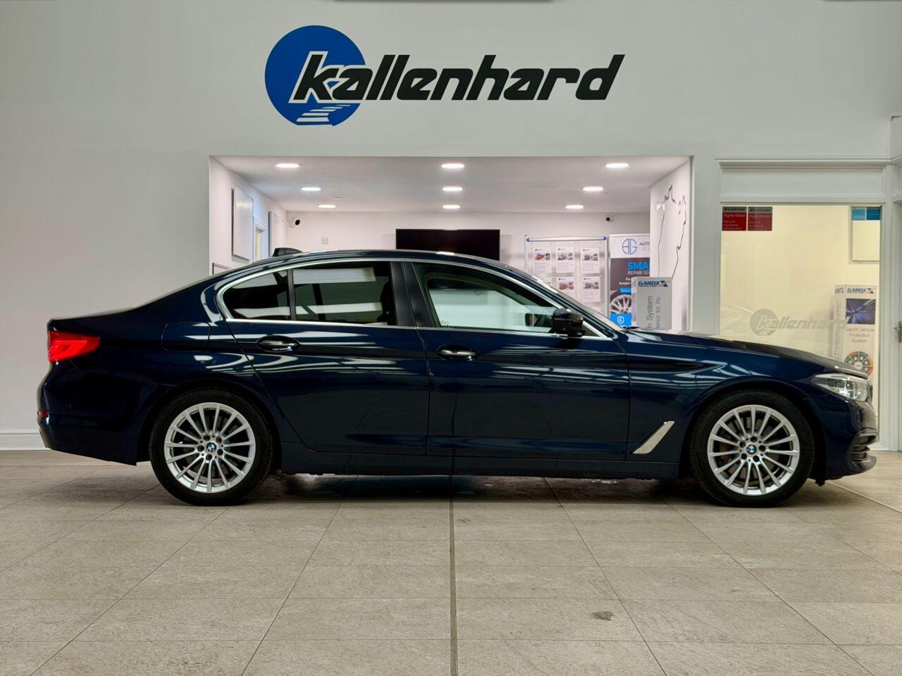 BMW 5 Series view 12