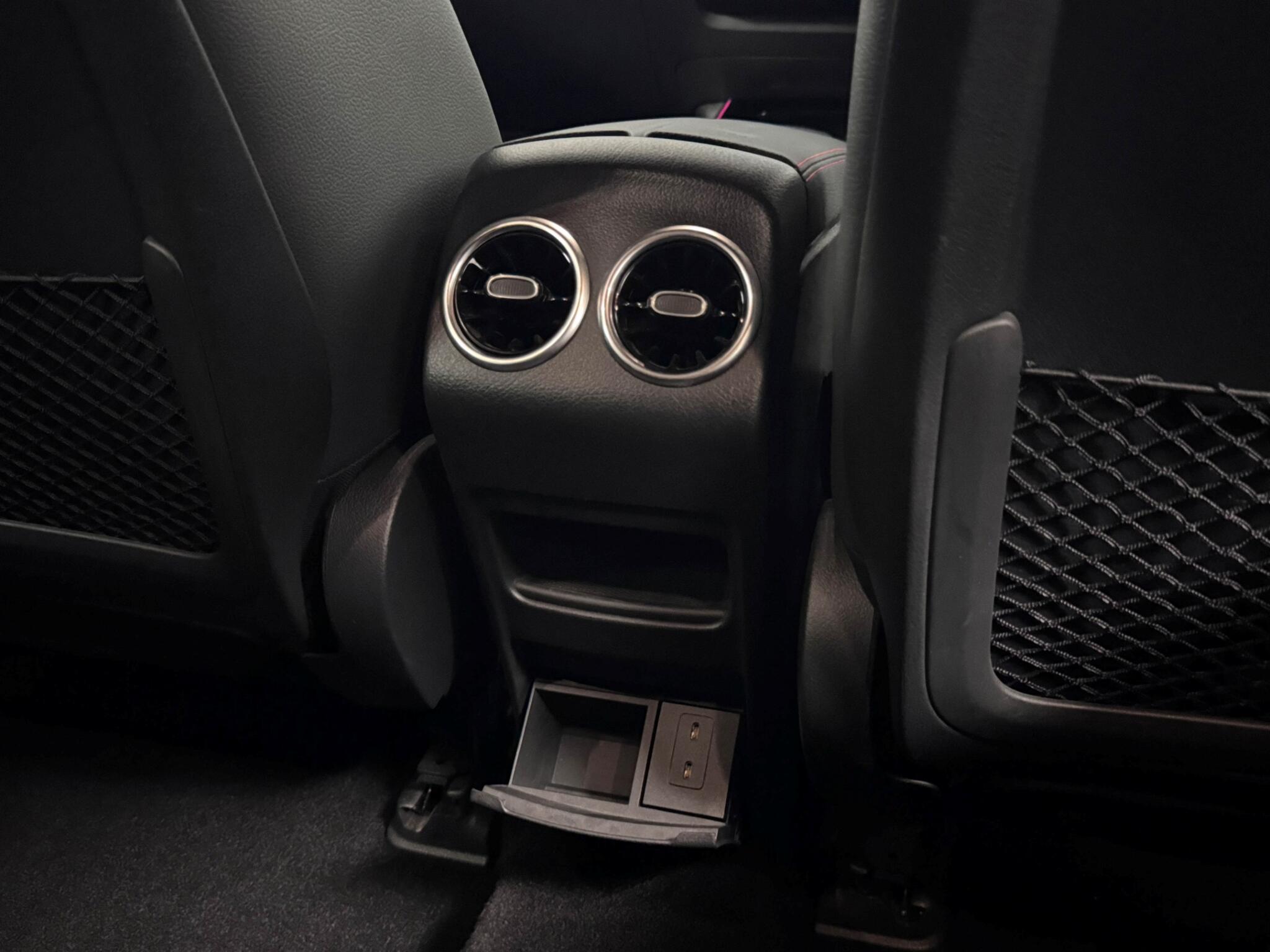 Mercedes-Benz Eqa view 21