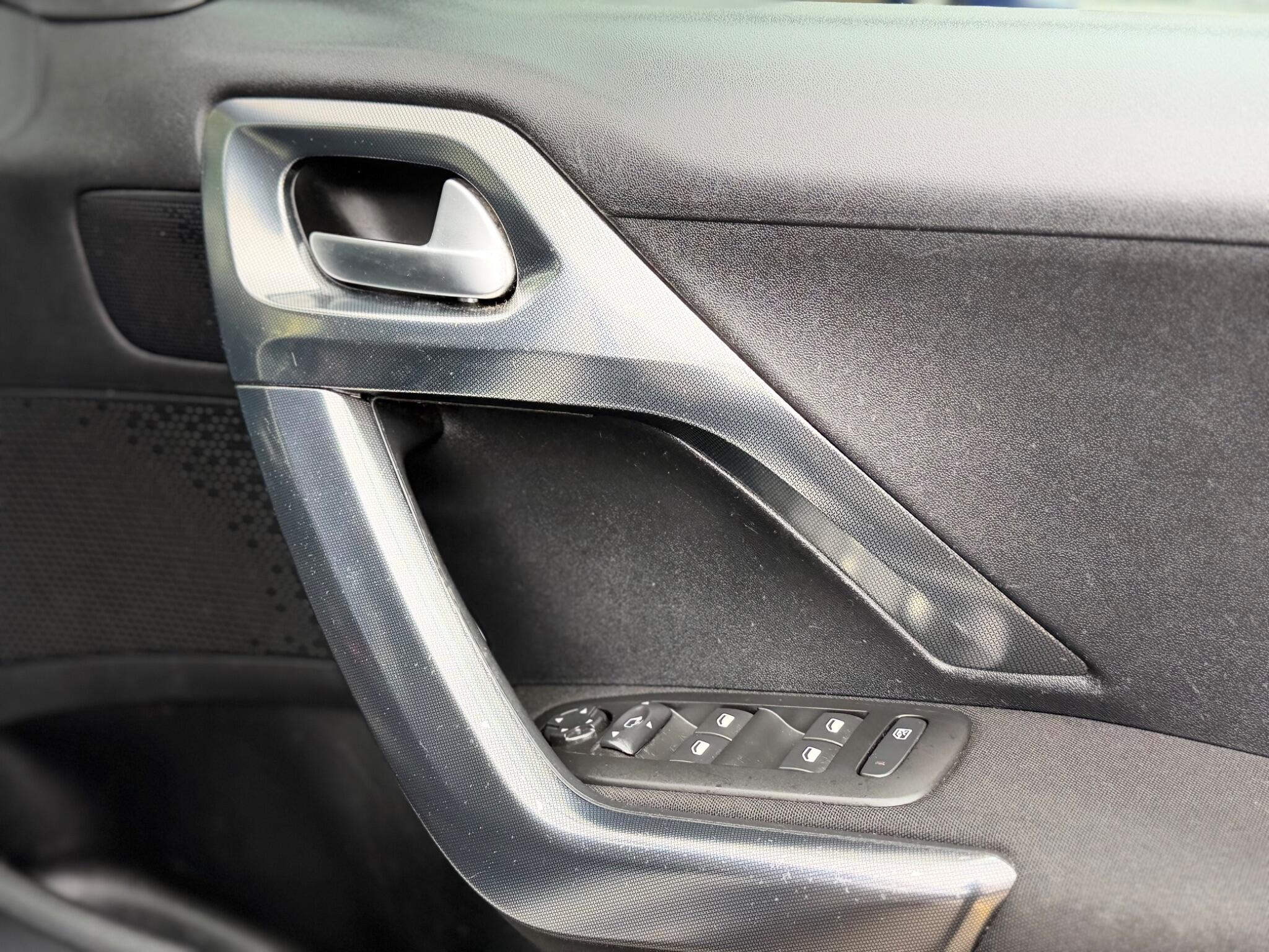 Peugeot 2008 view 54