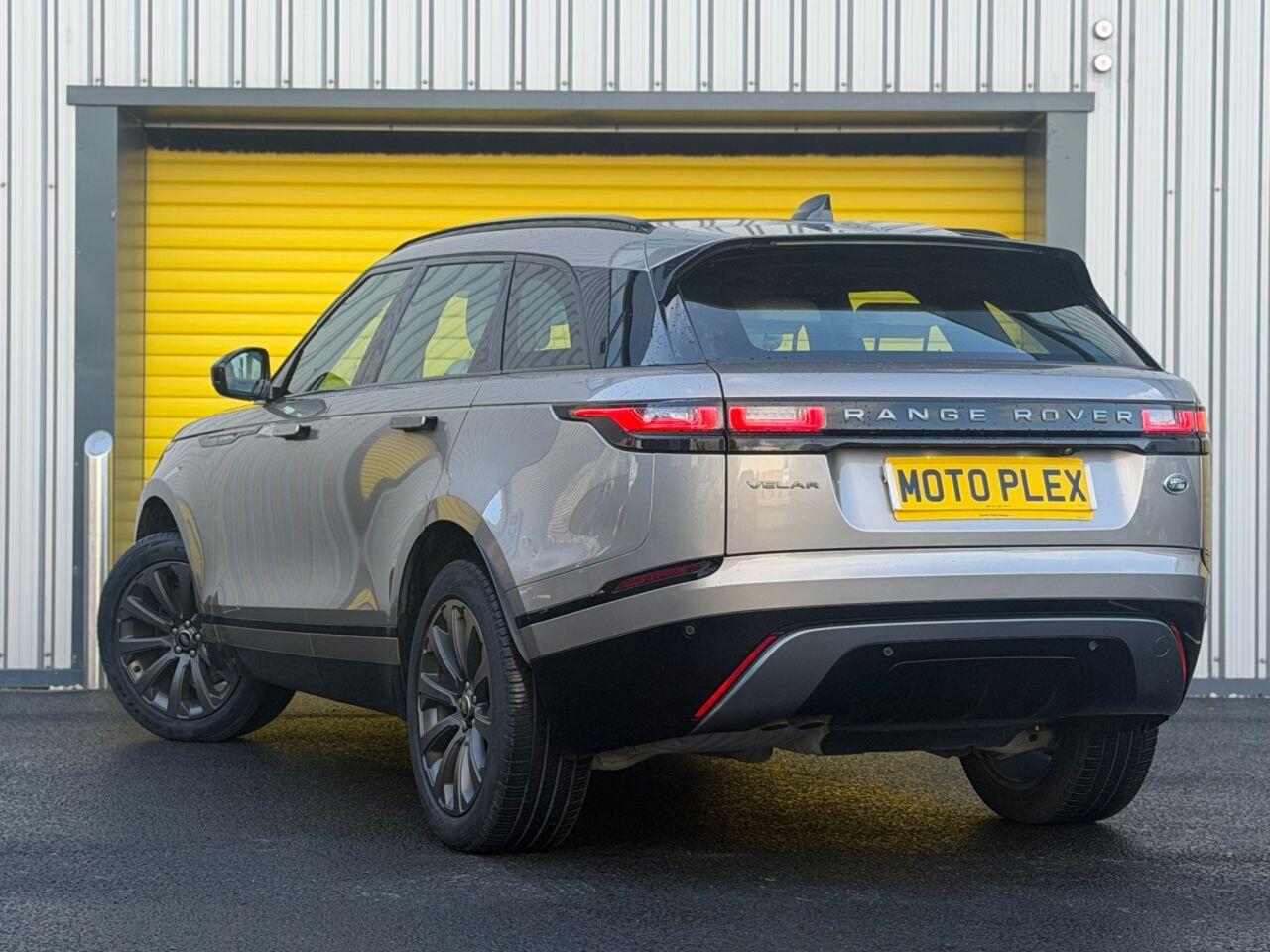 Land Rover Range Rover Velar view 9
