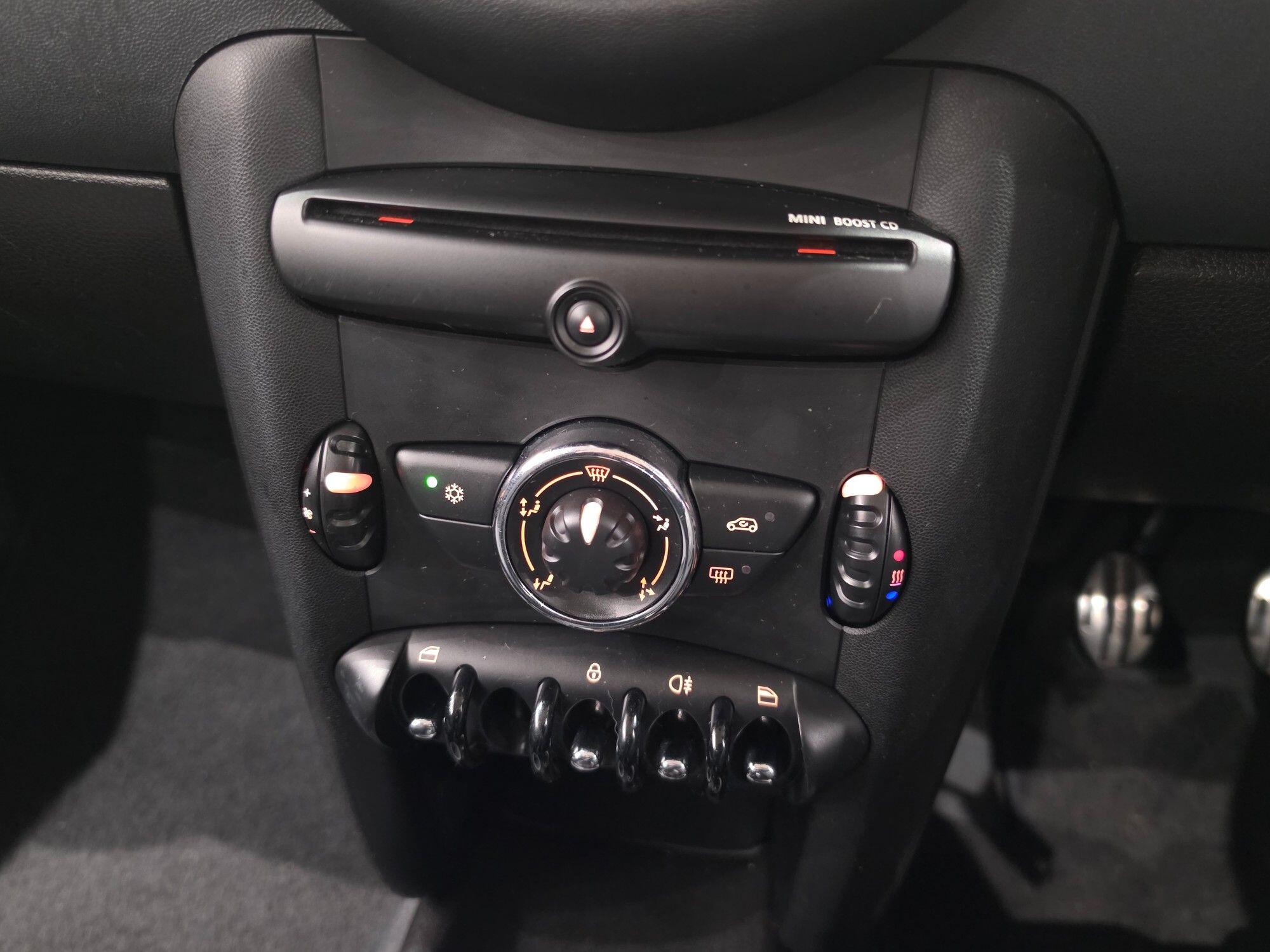 Mini Clubman view 28