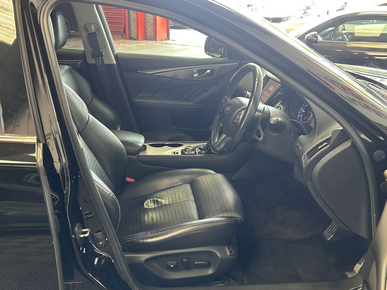 Infiniti Q50 view 28