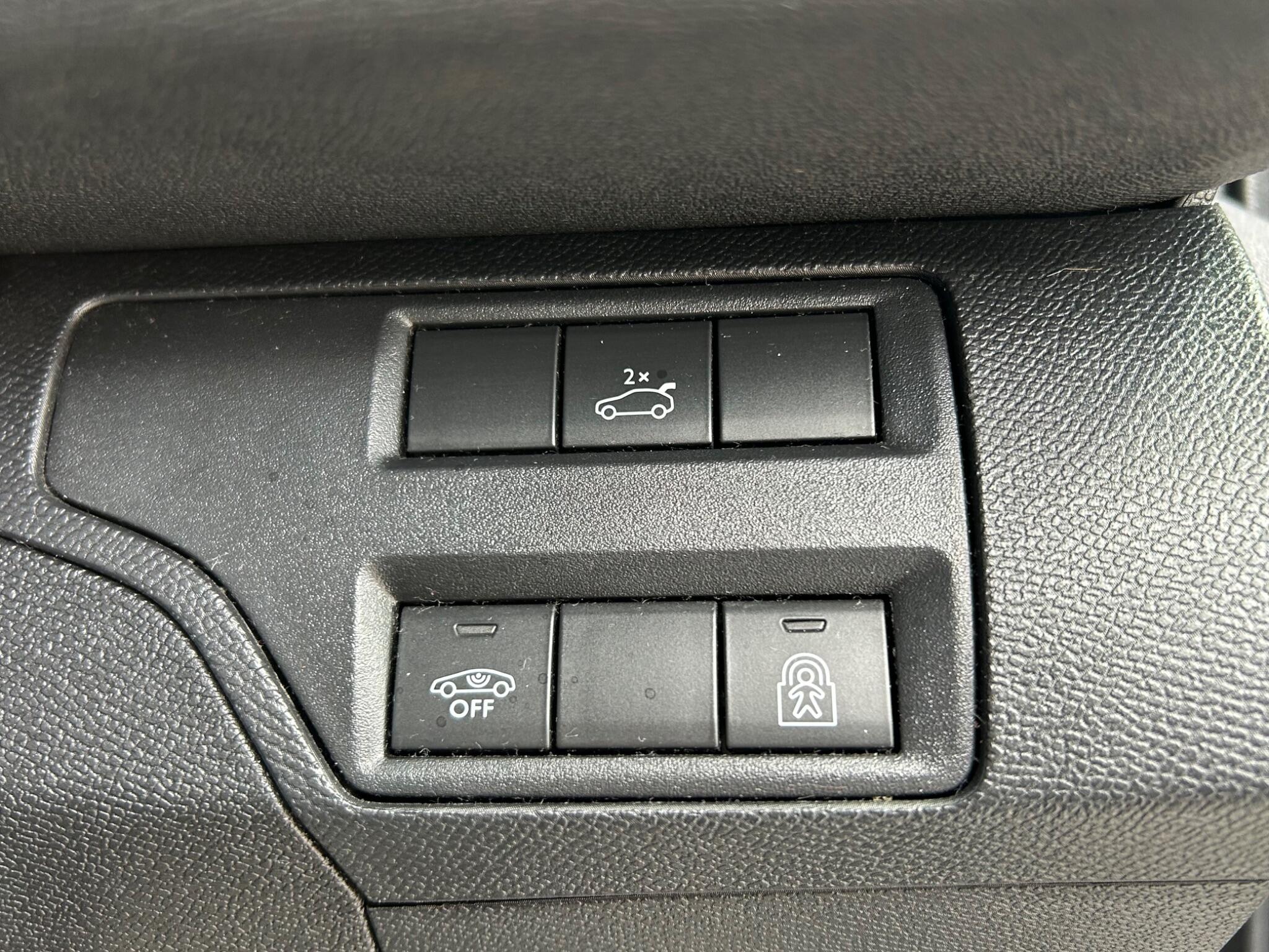 Peugeot 3008 view 32