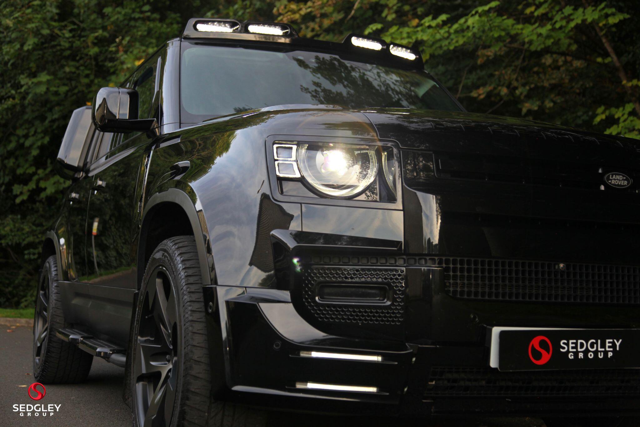 Land Rover Defender view 13