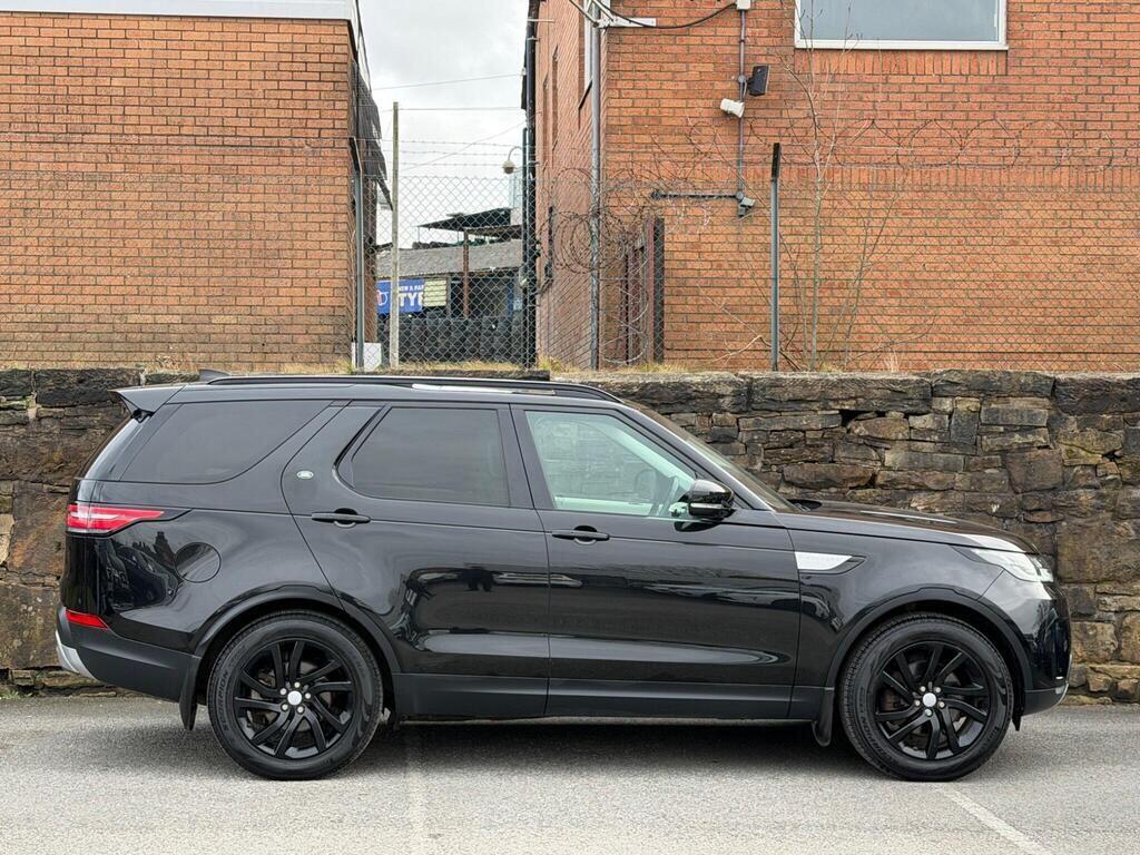 Land Rover Discovery view 8