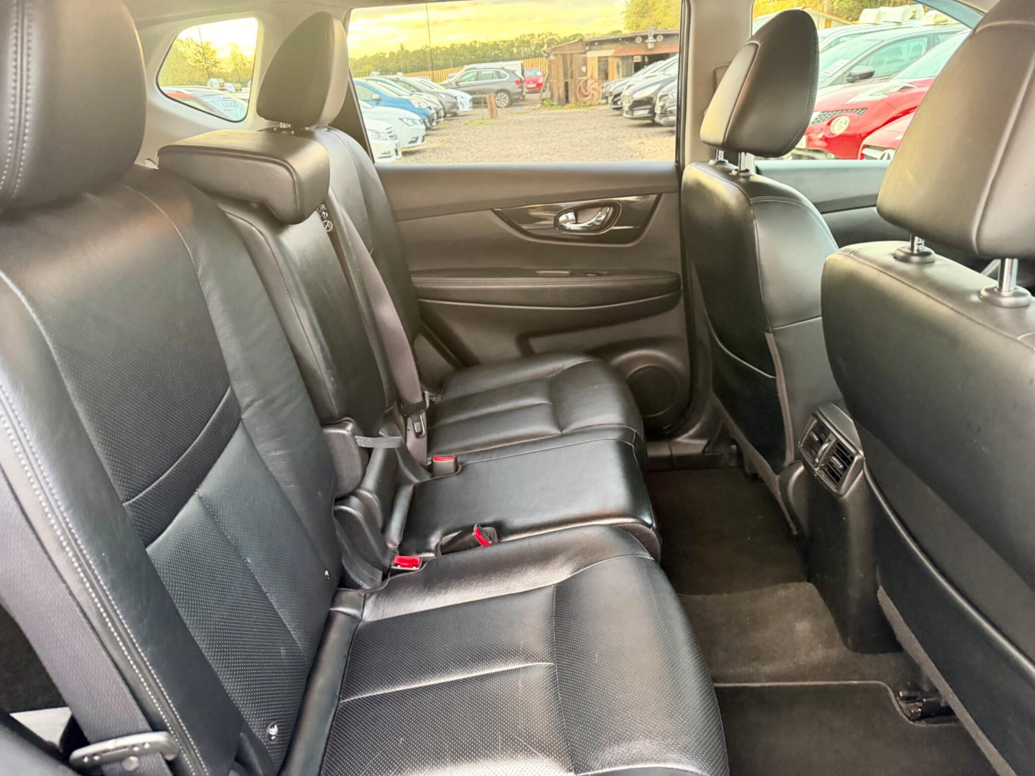Nissan X-Trail view 36