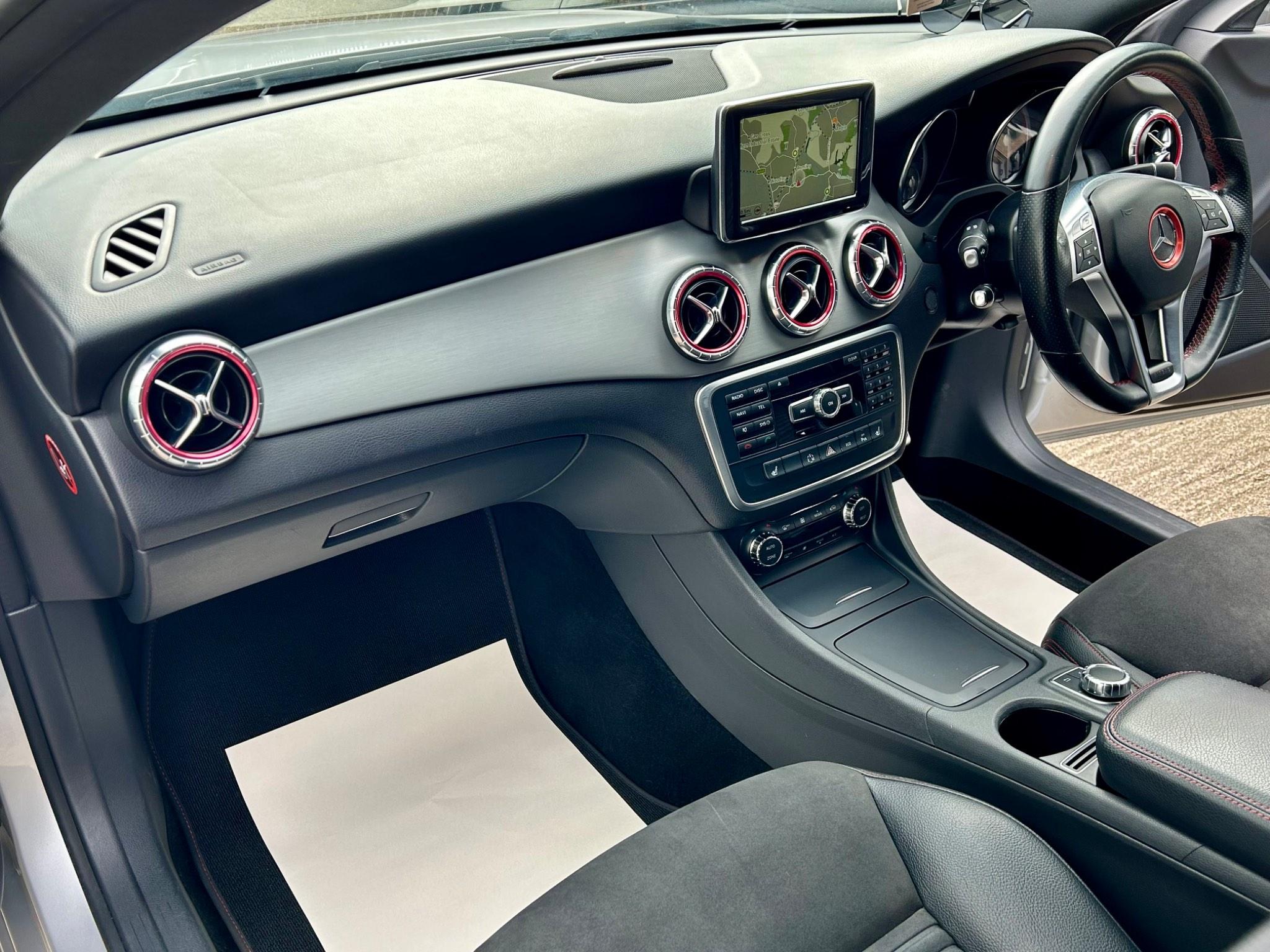 Mercedes-Benz CLA view 20